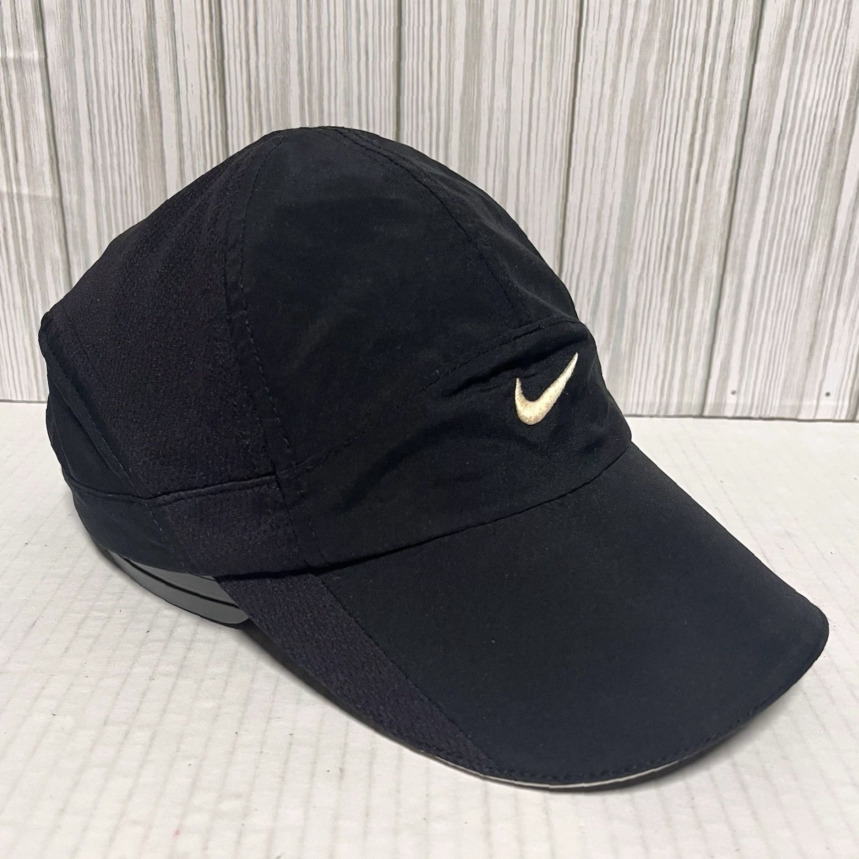 Nike Nike Hat Cap Strap Back Black Panel Tailwind Featherlight Tennis Pickleball Mens Adjustable Black Baseball Cap Logo (Men) Size ONE SIZE - 7 Thumbnail