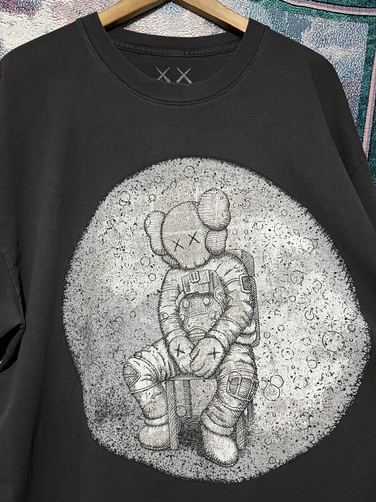 Kaws KAWS For Kid Cudi Moon Oversized / black vintage tee Size US L / EU 52-54 / 3 - 2 Thumbnail