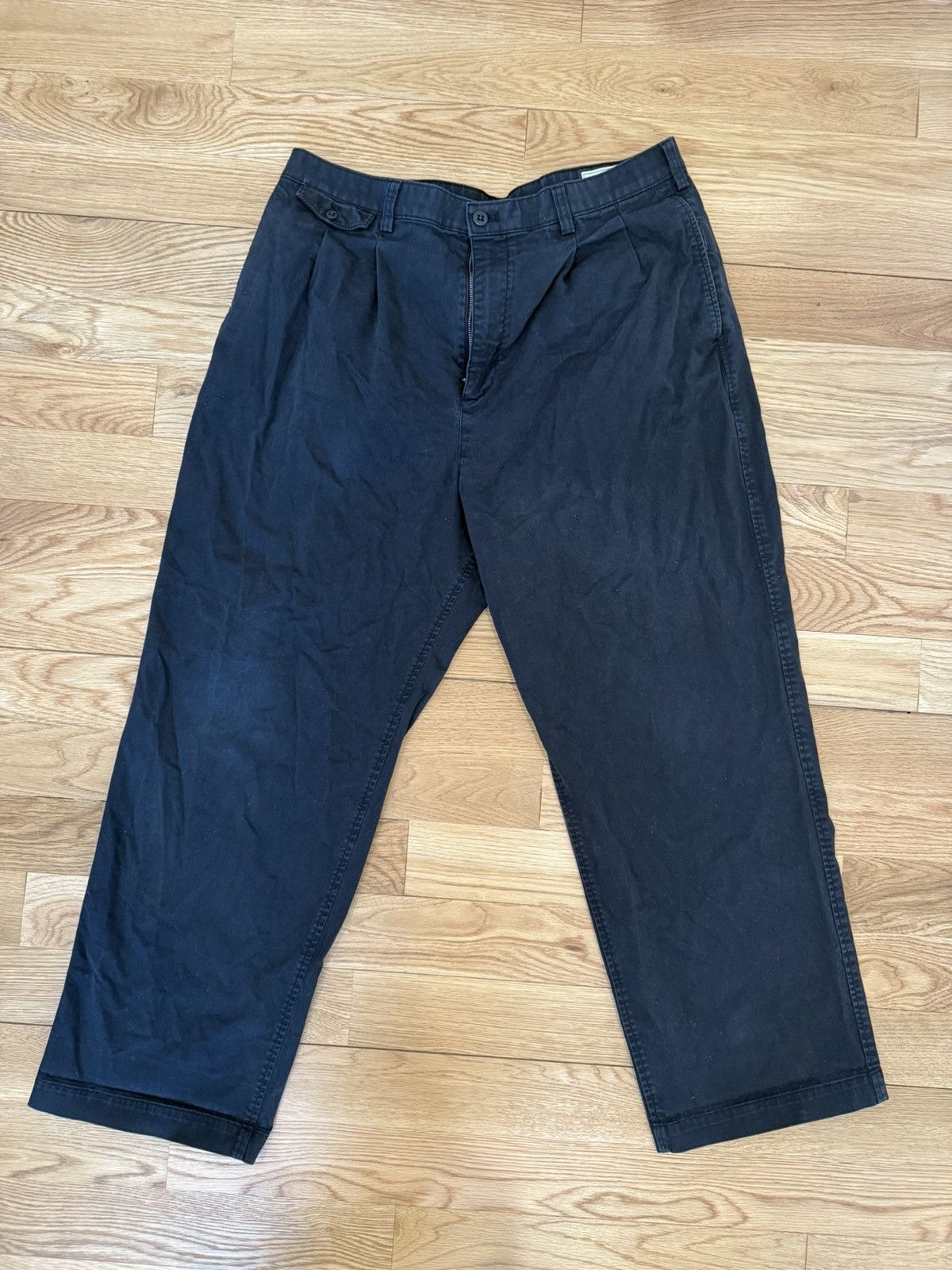 Gap Gap Modern Pleated Khakis – Baggy Fit – Black (38W 32L) Size US 38 / EU 54 - 1 Thumbnail