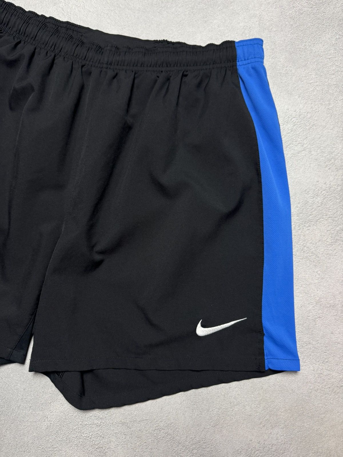 Nike Manchester United 2009 2010 Away Football Soccer Shorts Nike Size US 38 / EU 54 - 6 Thumbnail
