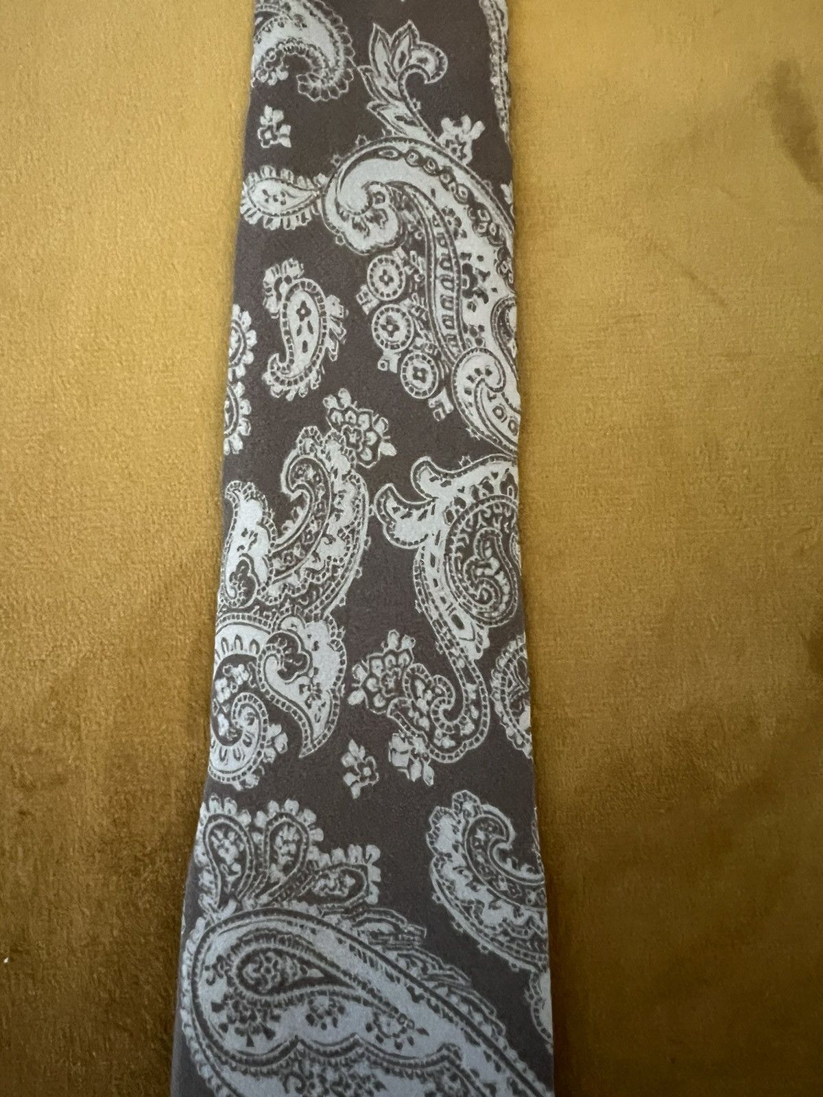 Yves Saint Laurent YSL silk paisley tie in beige, made in France Size ONE SIZE - 3 Thumbnail