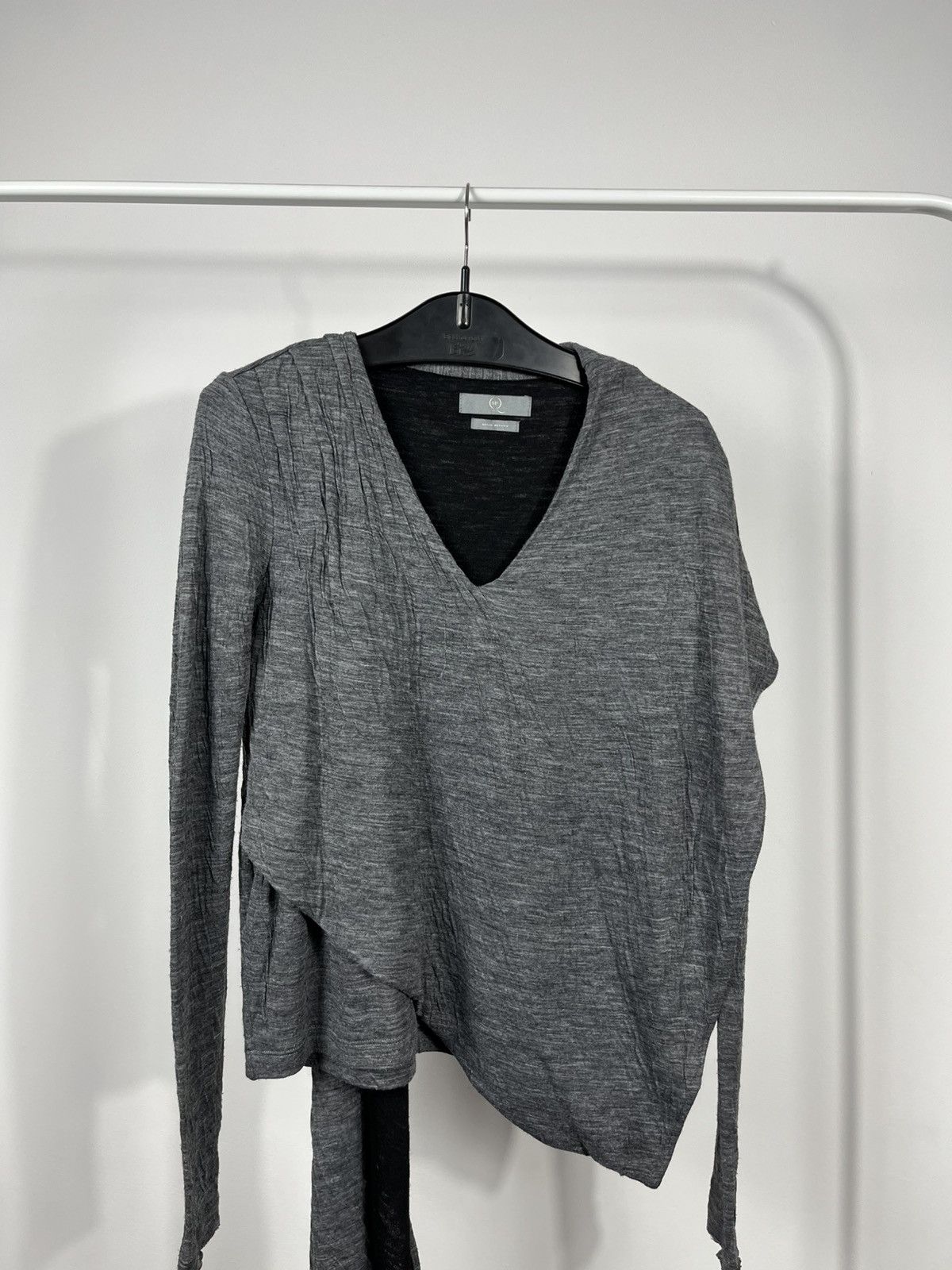 Alexander McQueen MCQ Alexander McQueen Asymmetrical Wrap Top Gray Size L / US 10 / IT 46 - 2 Thumbnail