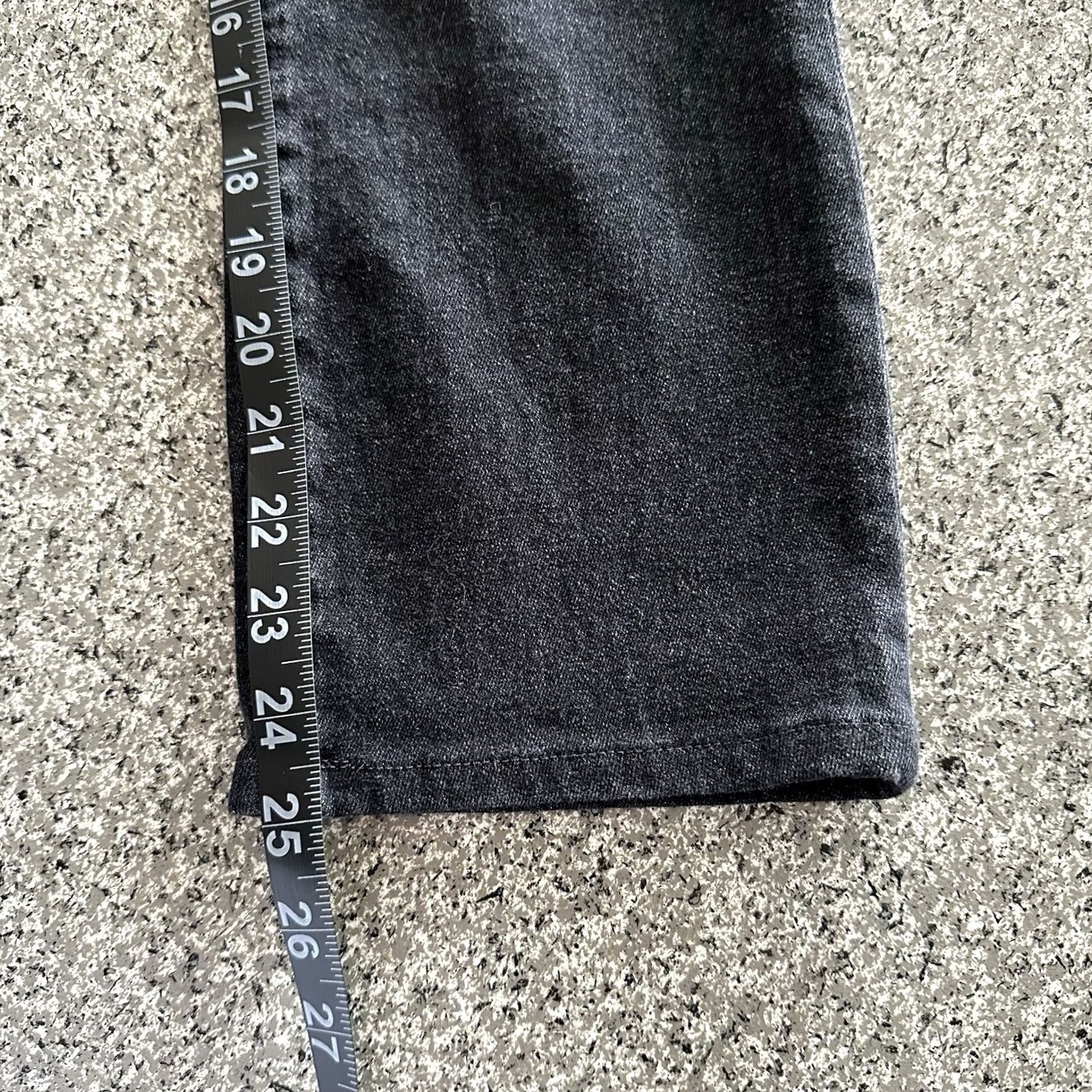 Good American Good American Jeans Womens 4 27x25 Mid Rise Straight Black Jeans Size 27" / US 4 / IT 40 - 7 Thumbnail
