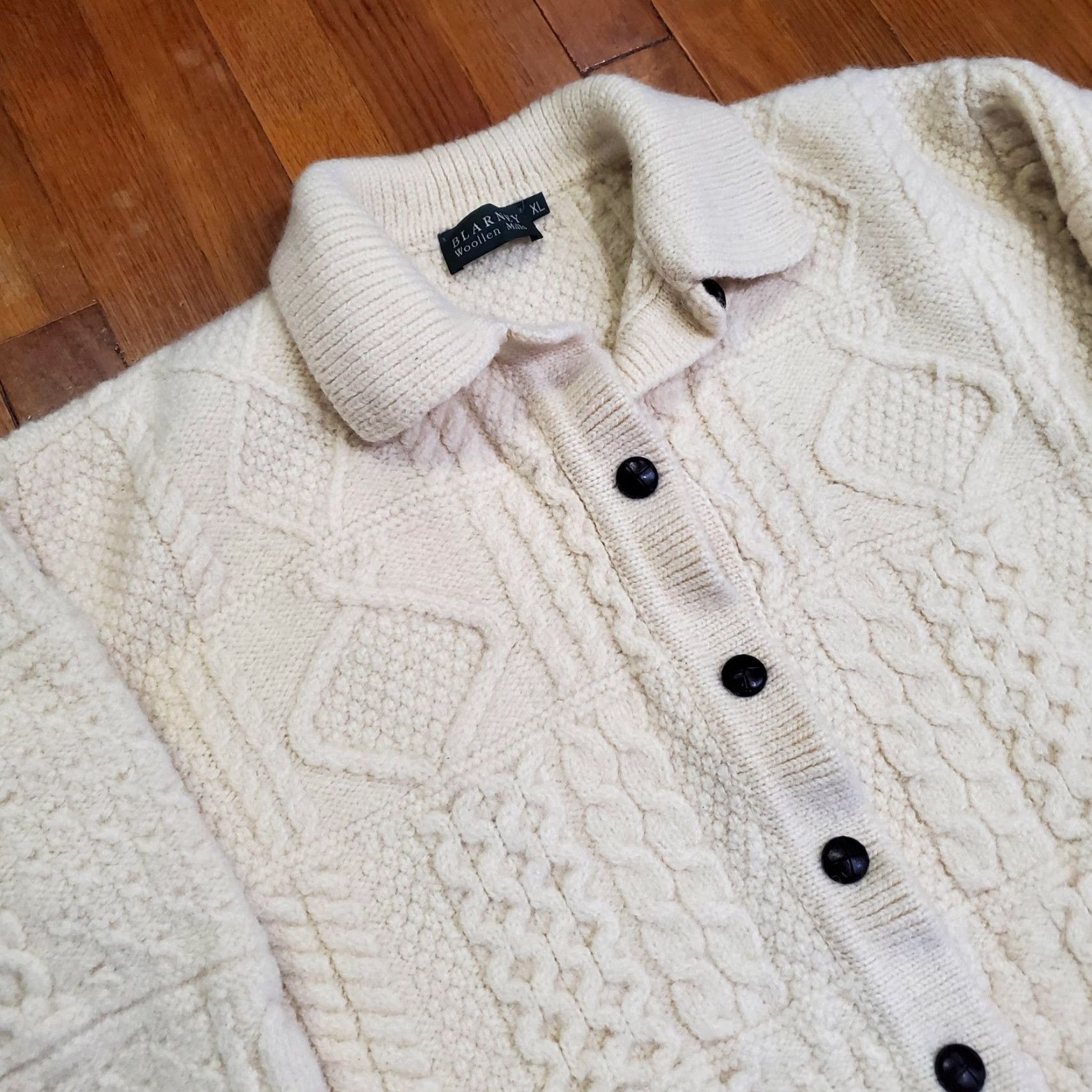 Vintage VINTAGE Blarney Woollen Mills Sweater Womens XL White Aran Cable Knit Collared Cardigan Size XL / US 12-14 / IT 48-50 - 4 Thumbnail