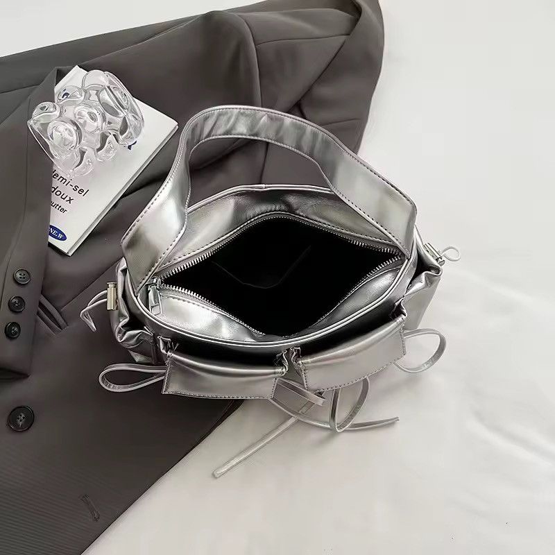 Other Vintage Y2k Style PU Leather Silver Metallic Shoulder Bag Size ONE SIZE - 10 Thumbnail