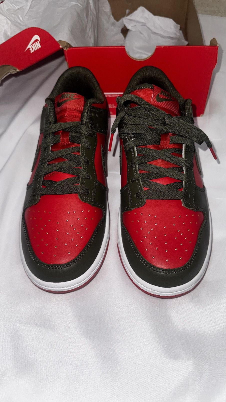 Nike Nike Dunk Low ‘Mystic Red' Size US 9 / EU 42 - 1 Thumbnail