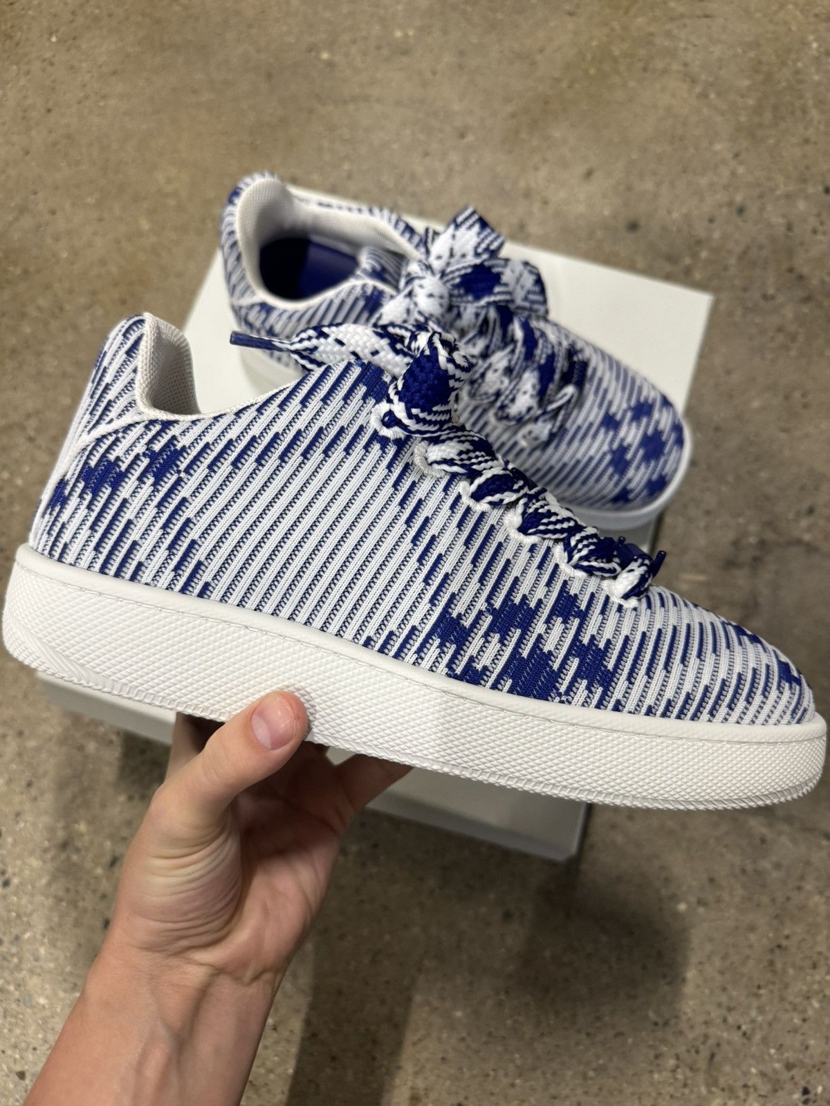 Burberry Burberry Check Knit Box Sneaker 950$ NEW Size US 9 / EU 42 - 2 Thumbnail