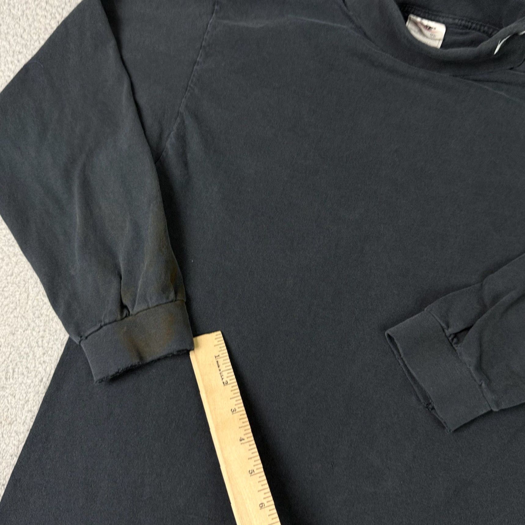 Nike VINTAGE Nike Sweatshirt Mens M Black Essential Turtleneck Swoosh Distressed Size US M / EU 48-50 / 2 - 6 Thumbnail