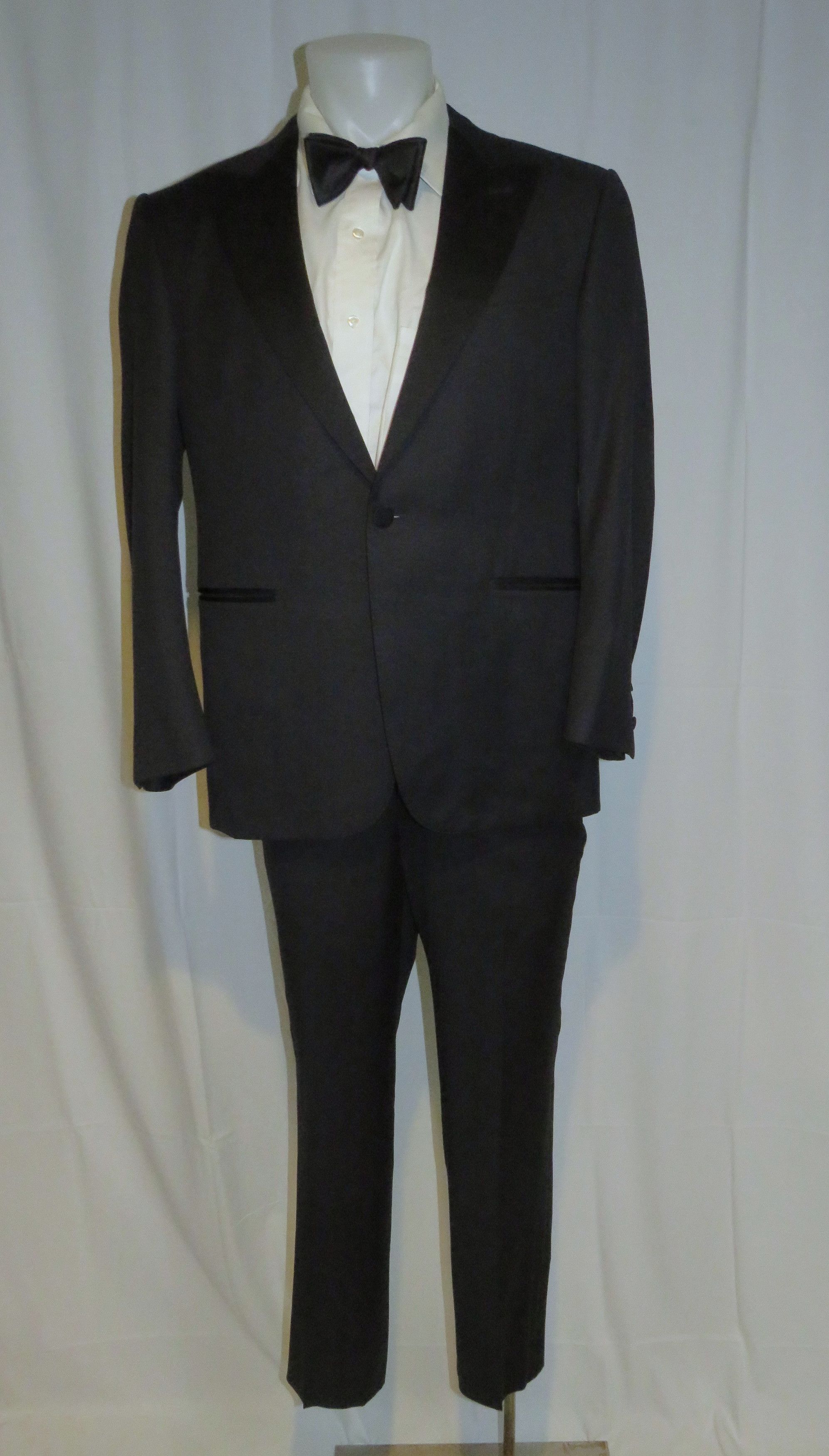Ermenegildo Zegna Micronsphere Current Solid Black One Button Tuxedo 42S Size 42S - 1 Thumbnail