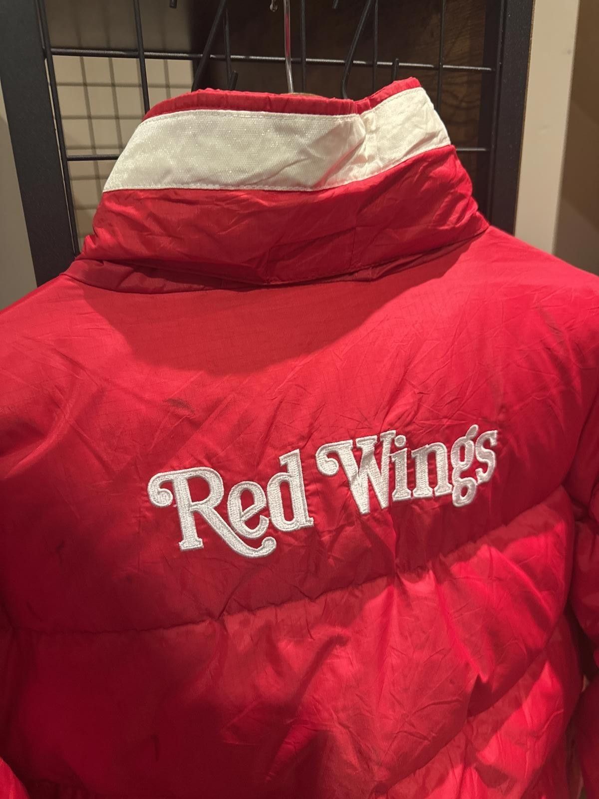 NHL NHL licensed Pro Player Red Wings puffer jacket Size US L / EU 52-54 / 3 - 3 Thumbnail