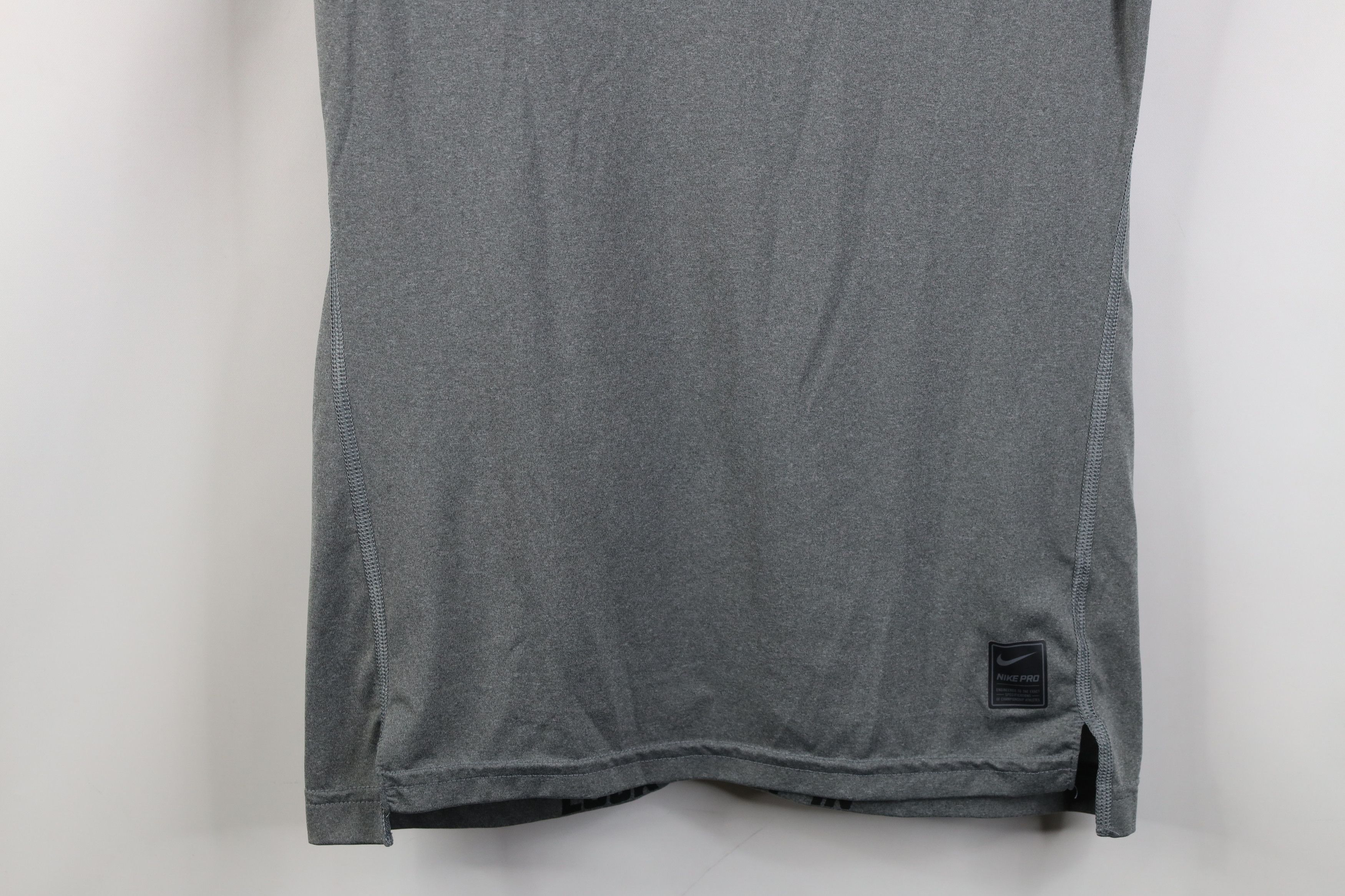 Nike Nike Pro Combat Compression Training Short Sleeve T-Shirt Size US M / EU 48-50 / 2 - 3 Thumbnail