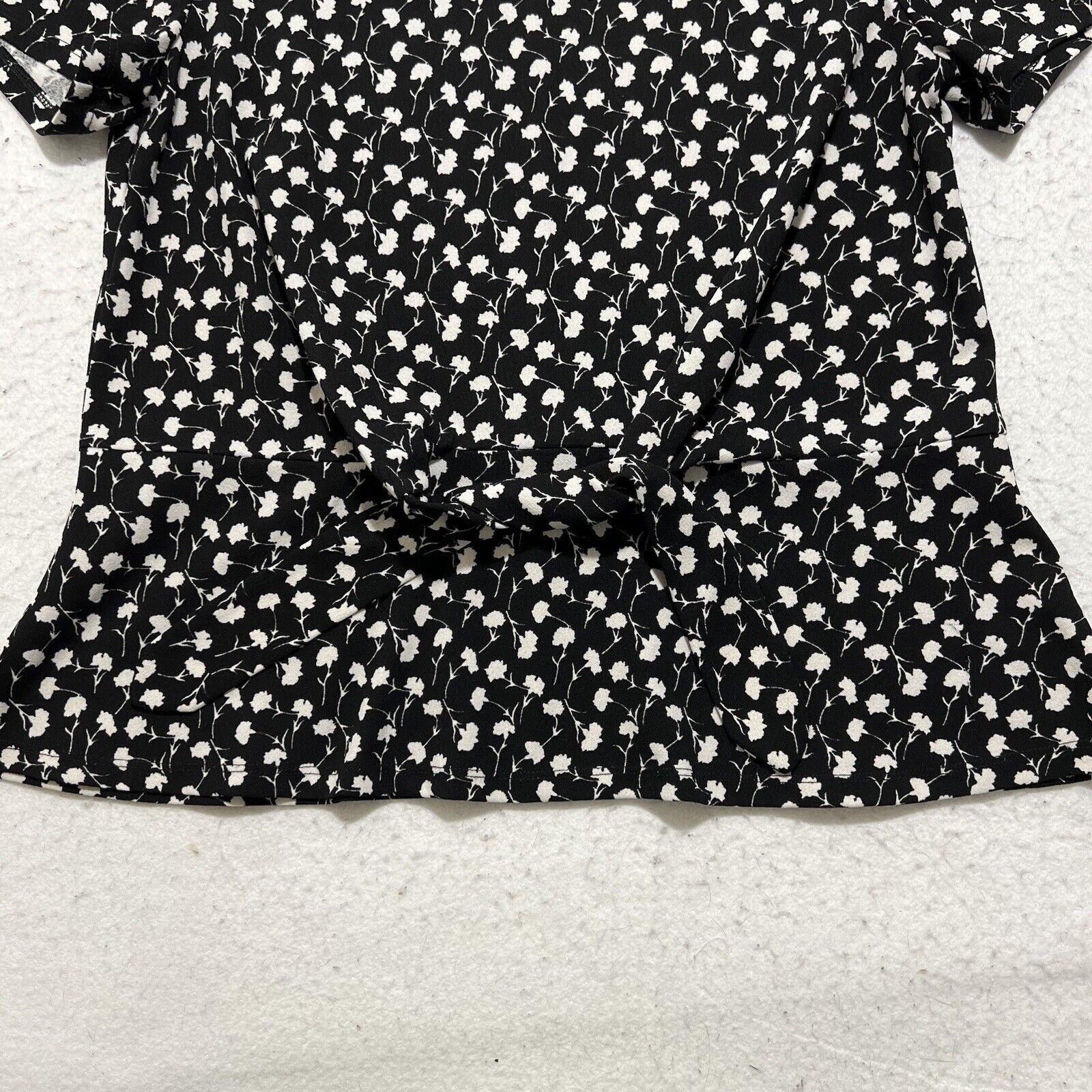 Other Talbots Large Lightweight Stretch Tie Front Floral Top Size L / US 10 / IT 46 - 6 Thumbnail