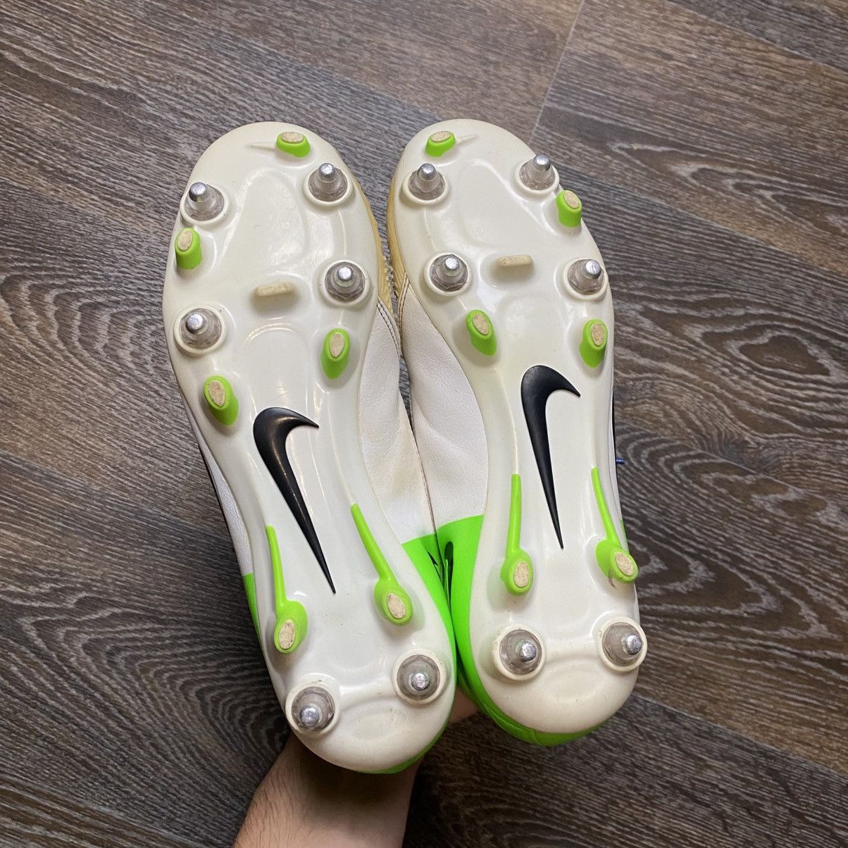 Nike NIKE TOTAL90 STRIKE IV SG WHITE/GREEN PRE-ORDER Size 42 Size US 9 / EU 42 - 7 Thumbnail