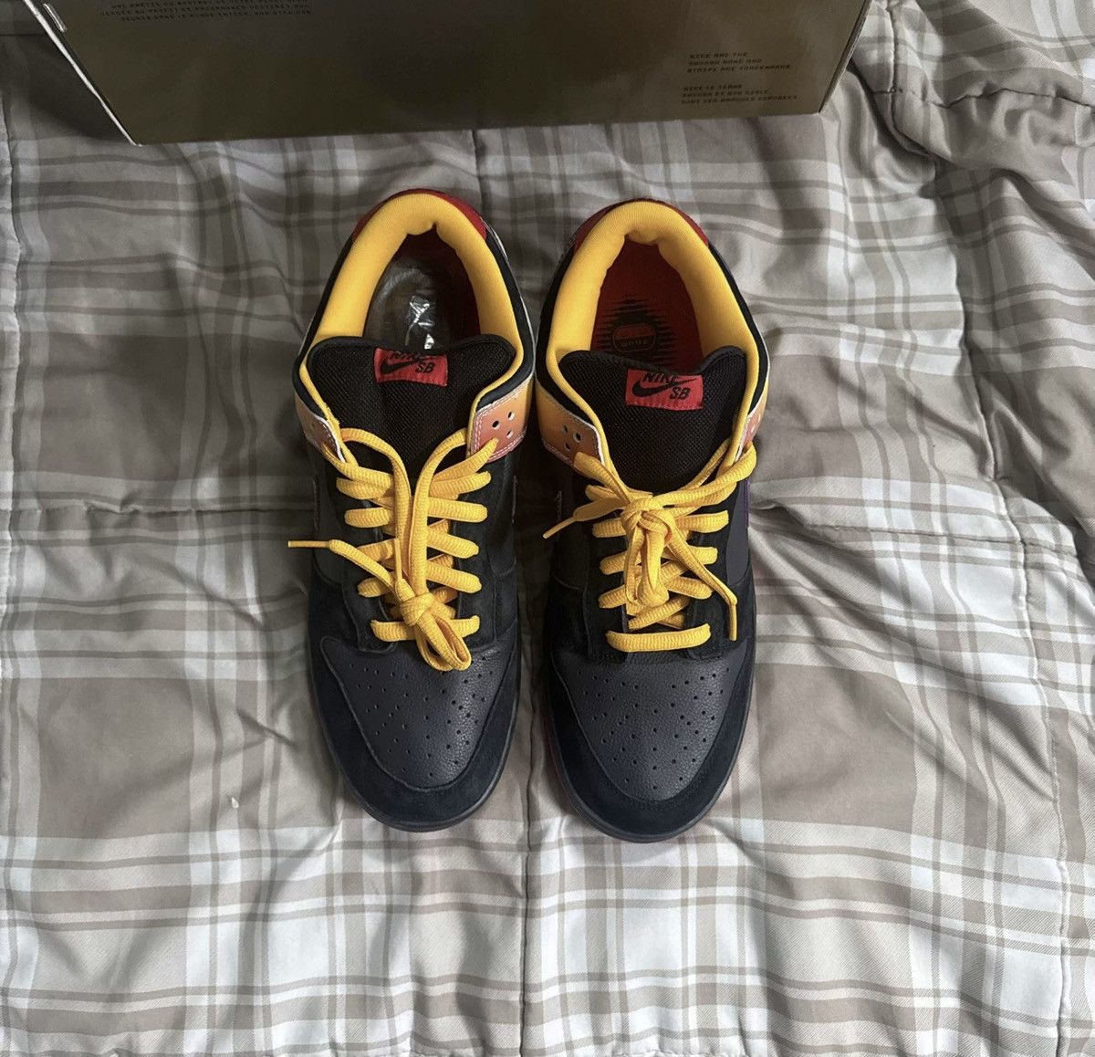 Nike NIKE SB APPETITE FOR DESTRUCTION Size US 14 / EU 47 - 3 Thumbnail