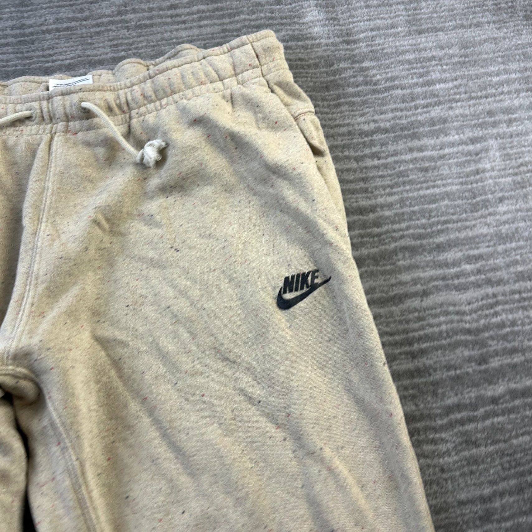 Nike Nike Pants Mens Large Beige Tan Club Fleece Joggers Sweatpants Pockets Logo Size US 33 - 4 Thumbnail