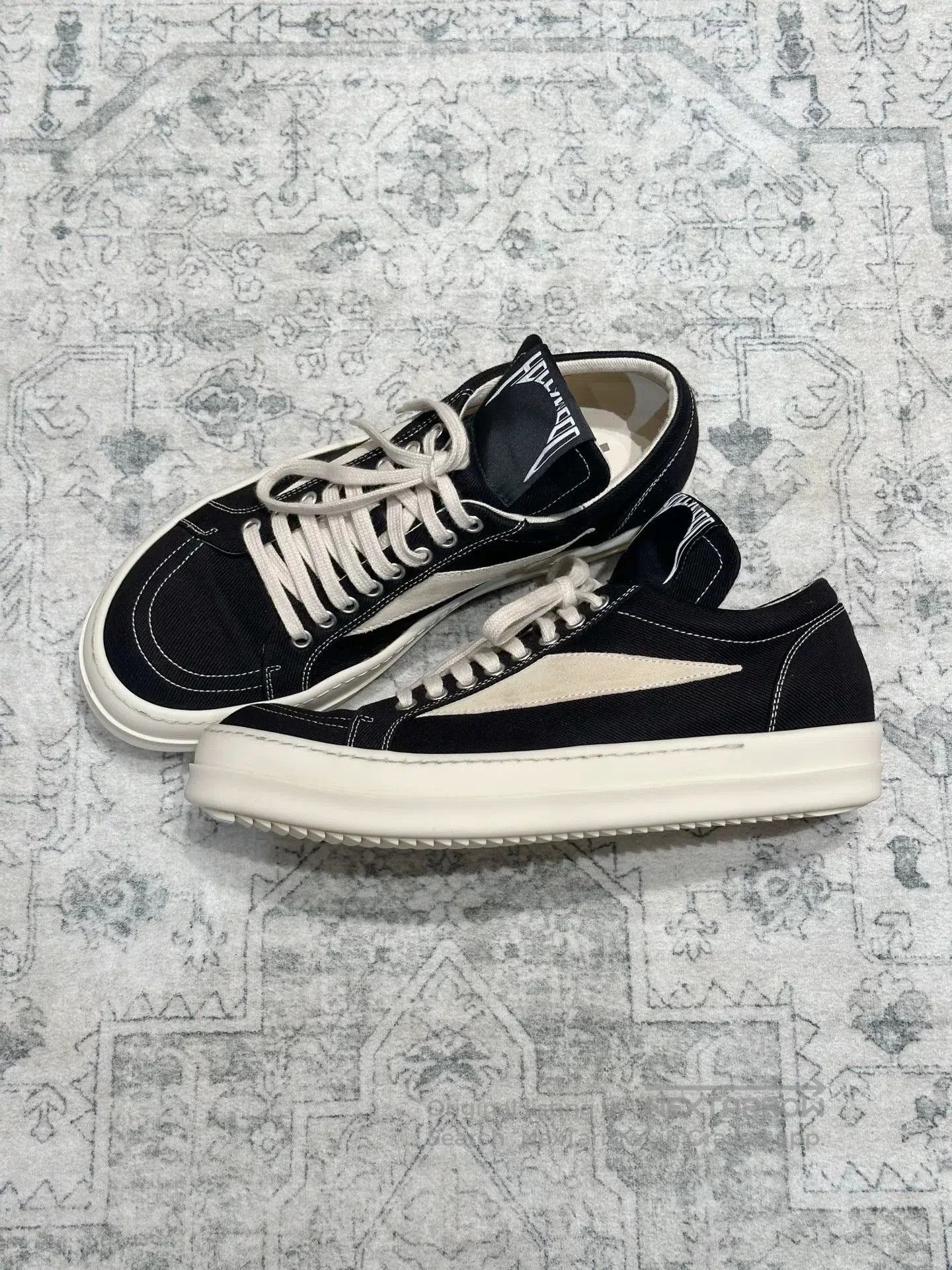 Rick Owens Drkshdw Rick Owens DRKSHDW Canvas Sneakers. Size US 9 / EU 42 - 3 Thumbnail