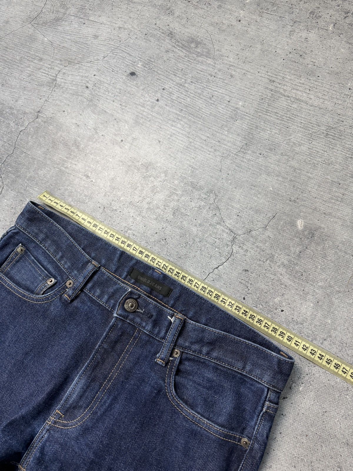 Japanese Brand Vintage Uniqlo Jeans Selvedge Regular Fit Size 31 Size US 31 - 11 Thumbnail
