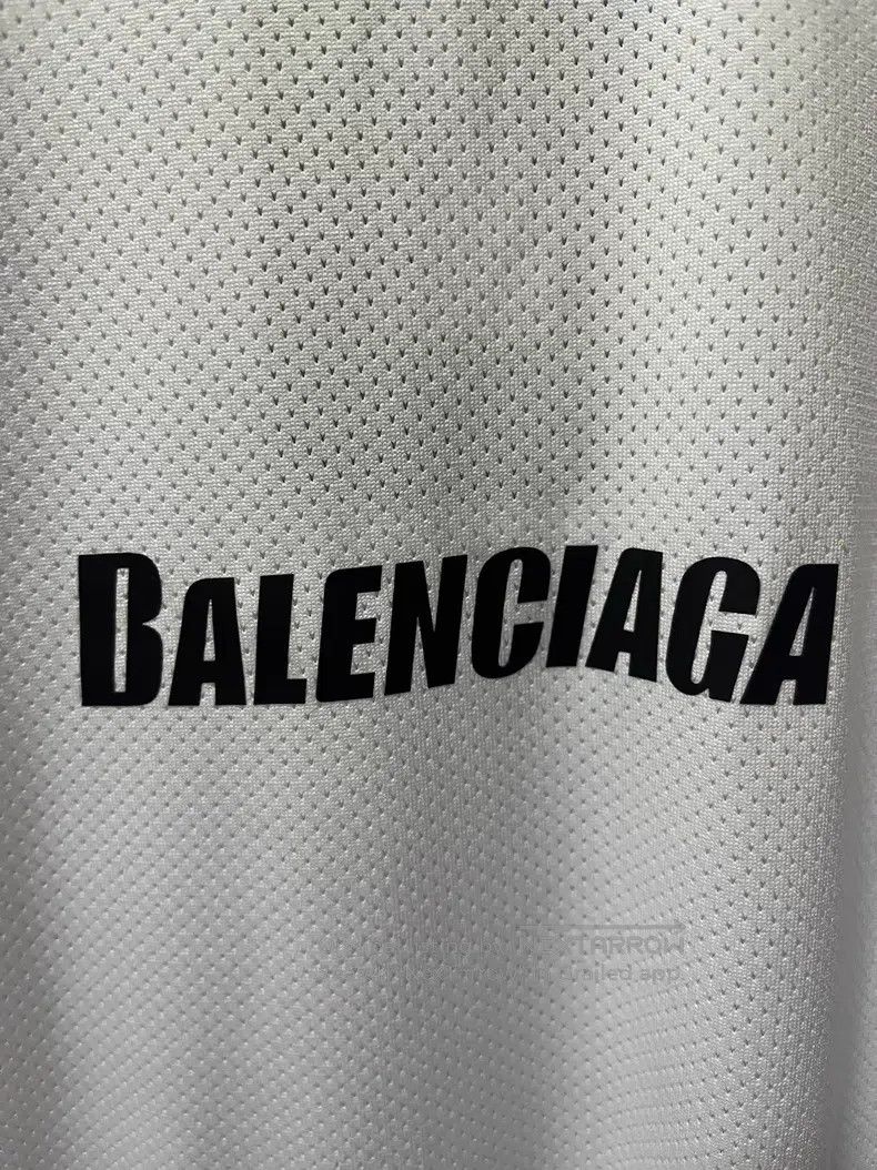 Balenciaga Balenciaga short sleeves Size US M / EU 48-50 / 2 - 2 Thumbnail