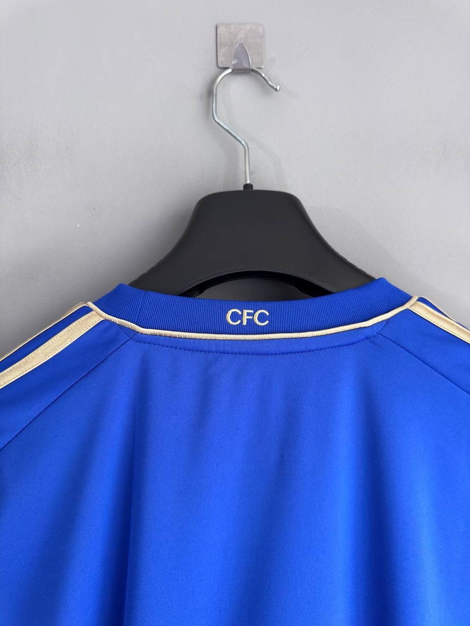 Adidas Chelsea FC 2012/13 Home Long Sleeve Soccer Jersey, Size M Size US M / EU 48-50 / 2 - 20 Thumbnail