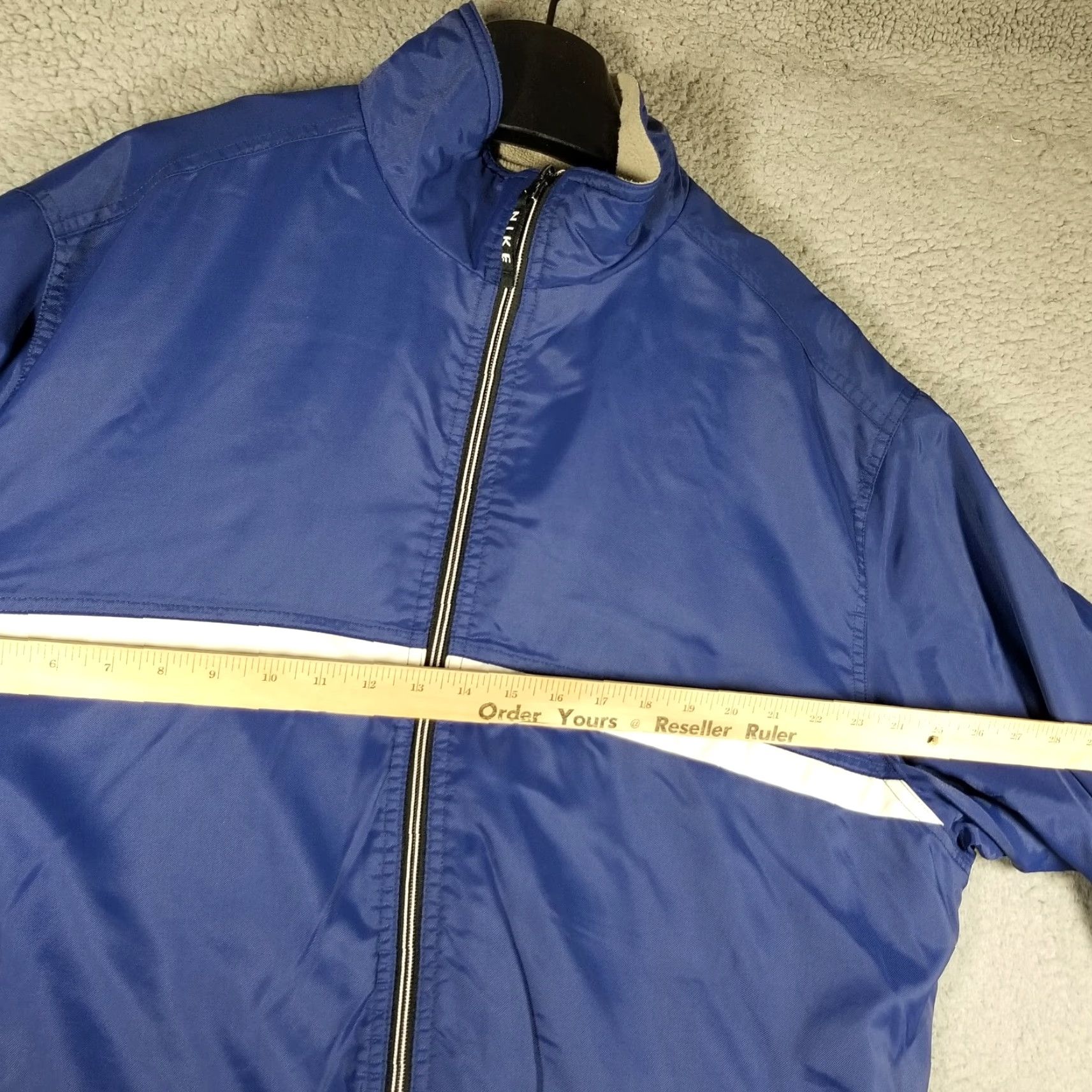 Nike VINTAGE Nike Jacket Swoosh Logo Windbreaker Wind-Resistant Blue Large Adult L Hooded Mid-Length 3-Season Mens Size US L / EU 52-54 / 3 - 7 Thumbnail