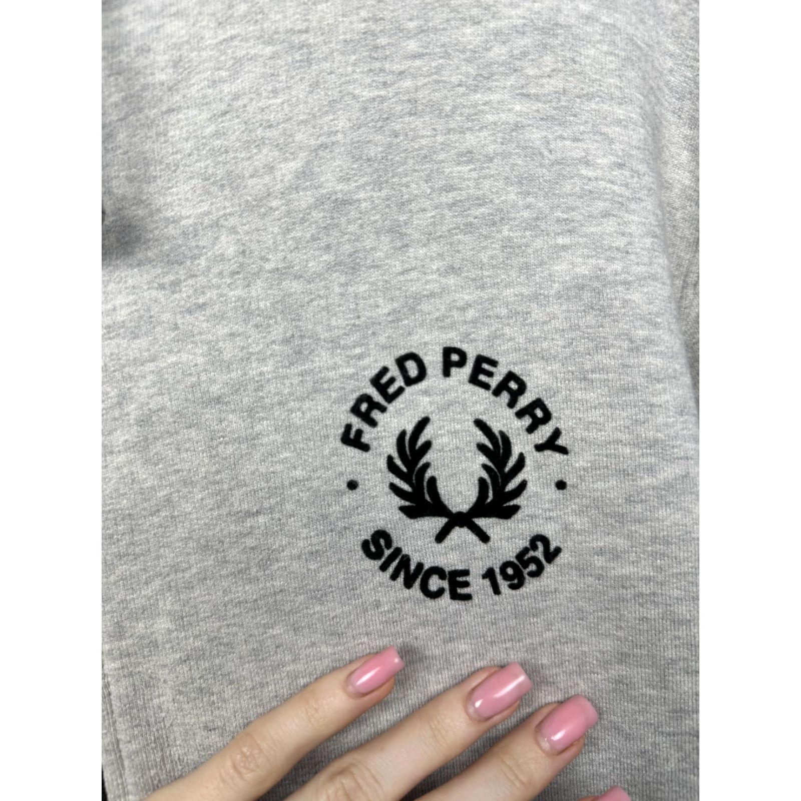 Fred Perry Fred Perry Logo Hoodie Main Selling Point Category: Hoodie Size US XL / EU 56 / 4 - 3 Thumbnail