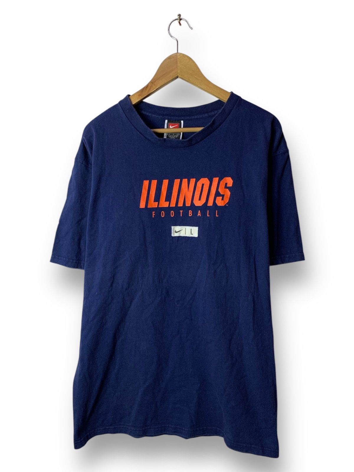 Nike ✔️Nike Illinois Football Swoosh Tee NFL Size US L / EU 52-54 / 3 - 1 Thumbnail