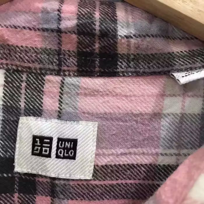 Japanese Brand Japanese Brand Uniqlo Flannel Shirt Button Up Size US XL / EU 56 / 4 - 4 Thumbnail