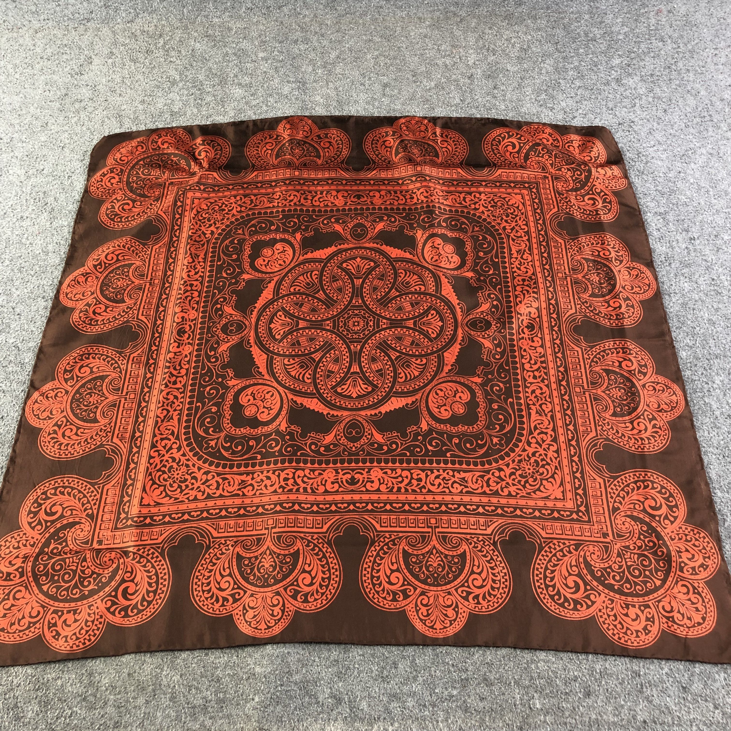 Vintage Luxury Design Hand Rolled Silk Scarf M393 Size ONE SIZE - 1 Thumbnail