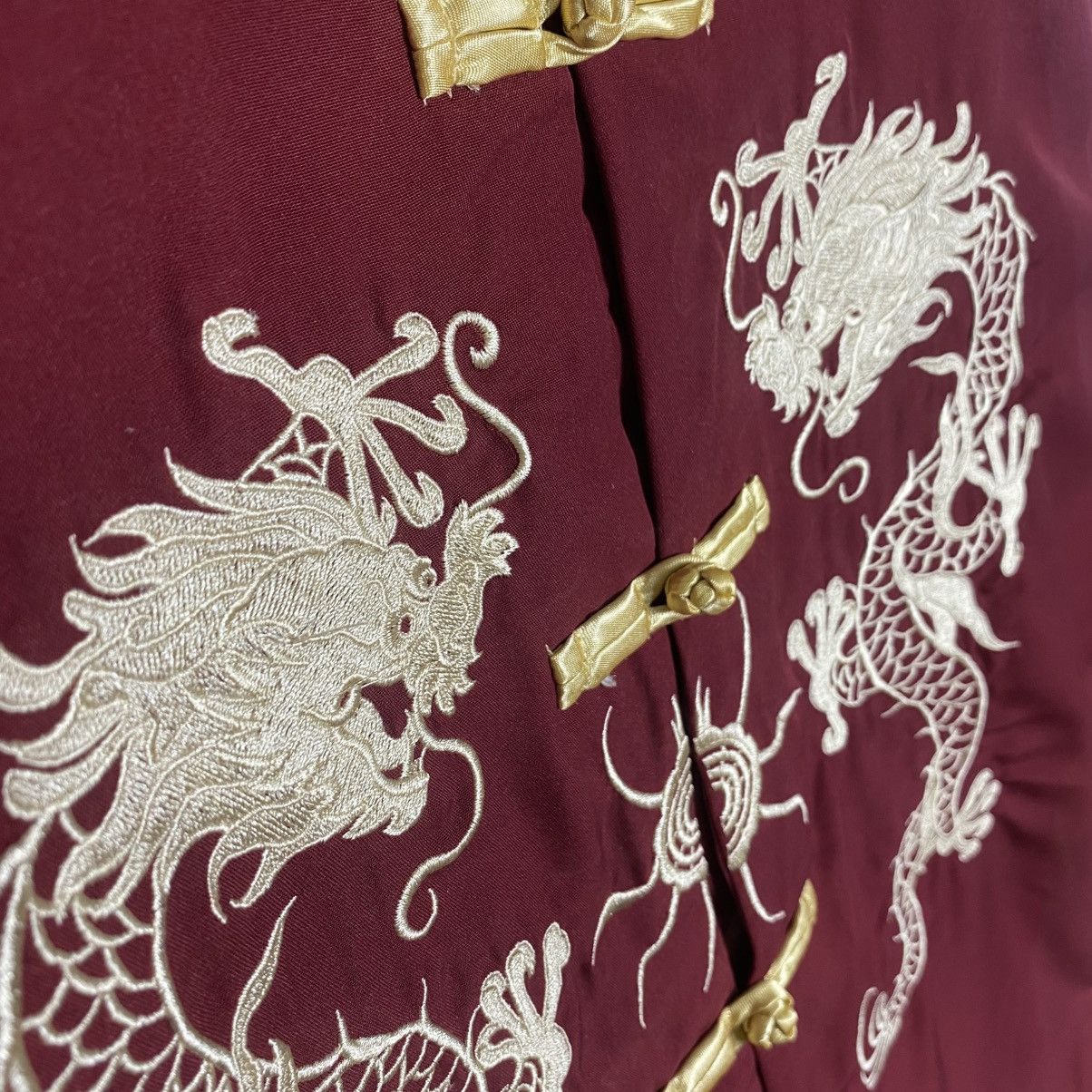 Japanese Brand Traditional Chinese Embroidered Silk Satin Size US M / EU 48-50 / 2 - 7 Thumbnail