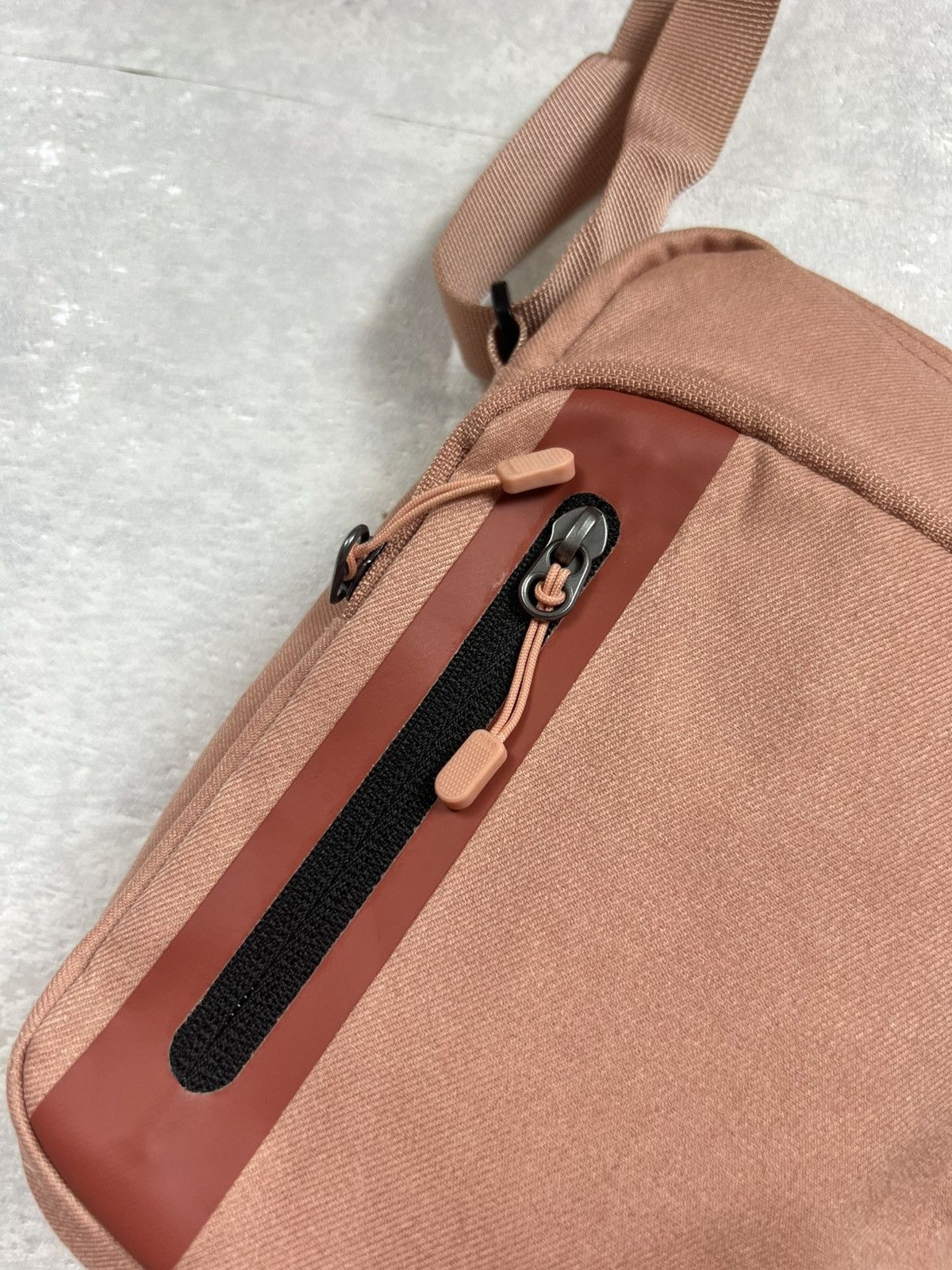Nike × Vintage Nike Tech Vintage Y2K Drill Messenger Crossbody Retro Bag Size ONE SIZE - 4 Thumbnail