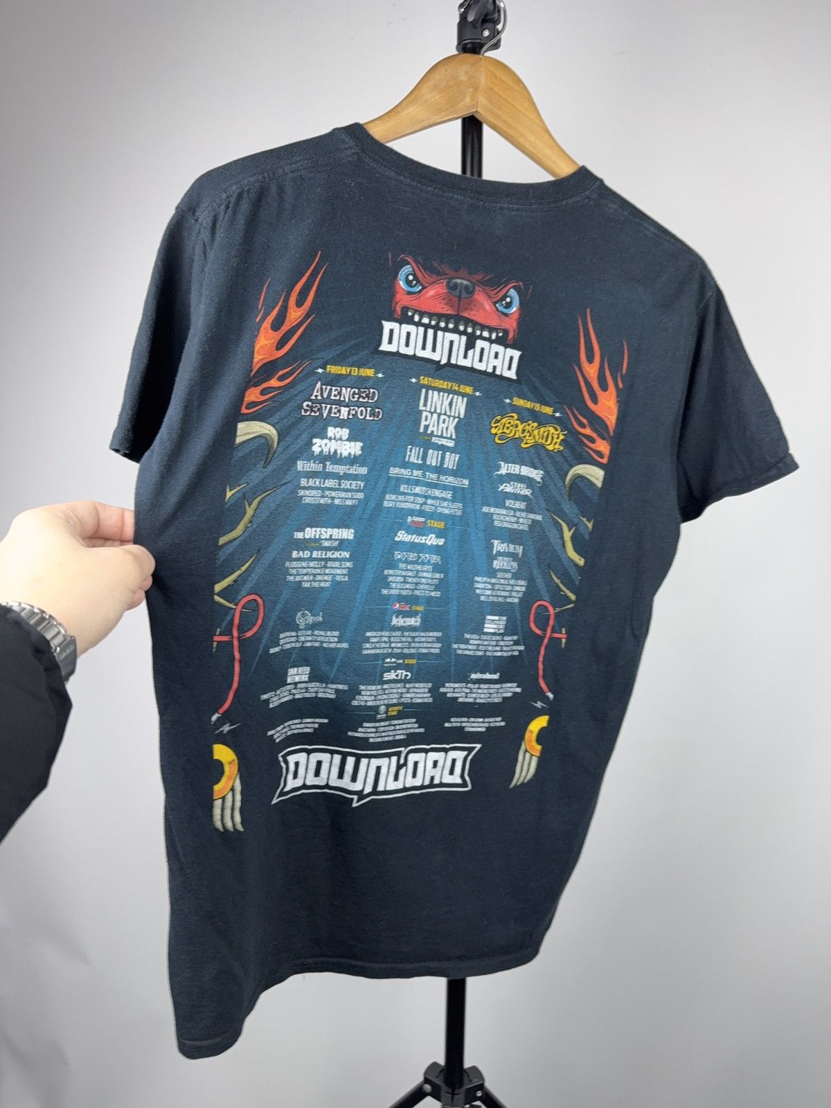 Band Tees 00s Download Festival Dog Skull Lineup Graphic T-Shirt Size US M / EU 48-50 / 2 - 11 Thumbnail