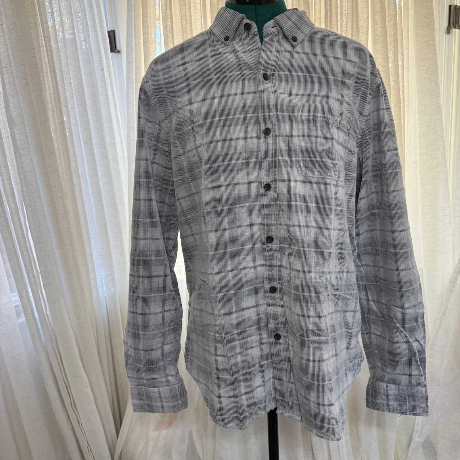 Other Legacy Copper & Oak Gray Plaid Button-Up Shirt | Sz M Size US M / EU 48-50 / 2 - 3 Thumbnail