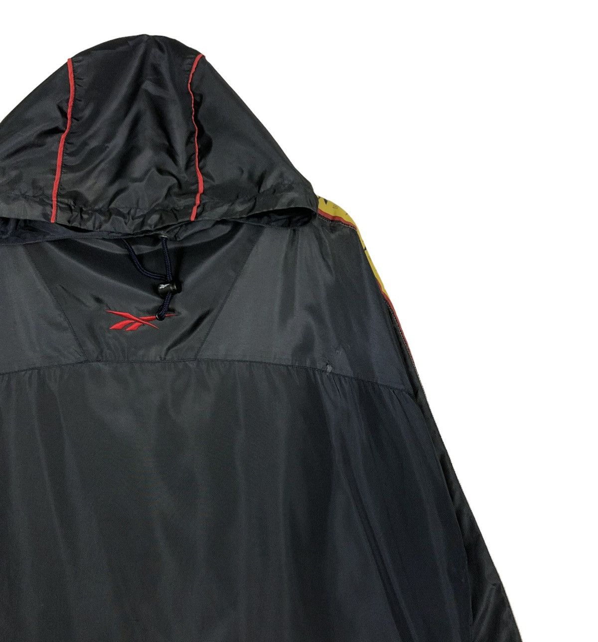 Japanese Brand 🔥VINTAGE ANORAK WINDBREAKER REEBOK BIG LOGO CENTRE LOGO Size US L / EU 52-54 / 3 - 7 Thumbnail