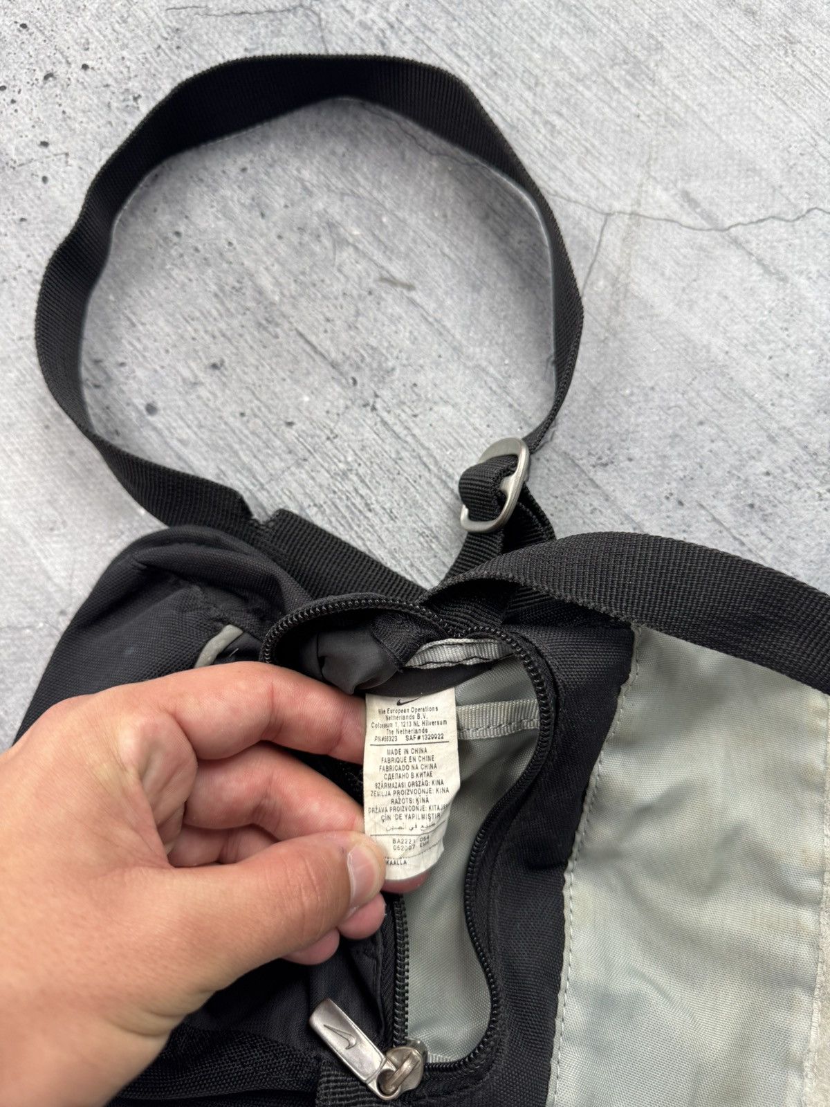 Nike Vintage Nike Swoosh Bag Messenger Bag Nike vintage Size ONE SIZE - 5 Thumbnail