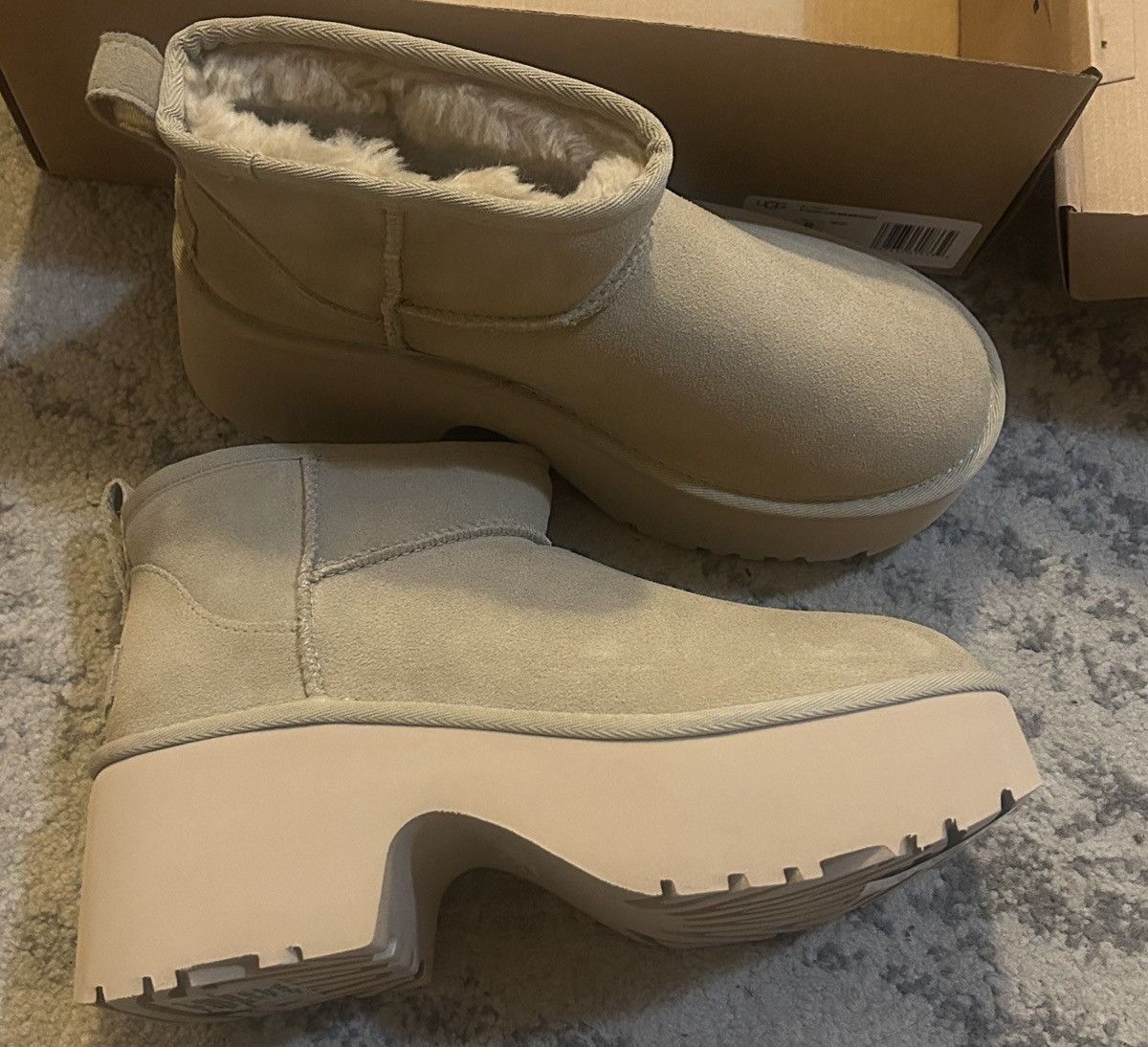 Ugg UGG Classic Ultra Mini New Heights Platform Boot MDSD Size US 8 / IT 38 - 4 Thumbnail