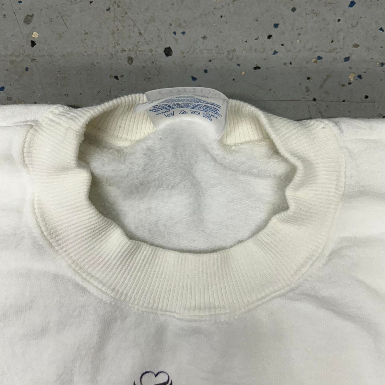Gildan VTG 1999 Outrageous Joy crewneck sweatshirt Size L / US 10 / IT 46 - 4 Thumbnail