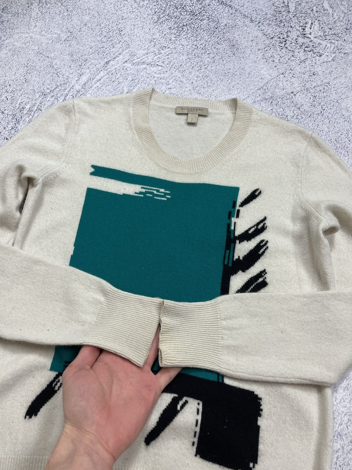 Burberry Burberry Brit Cashmere Big Logo Graphic Women's Sweater Size S / US 4 / IT 40 - 14 Thumbnail