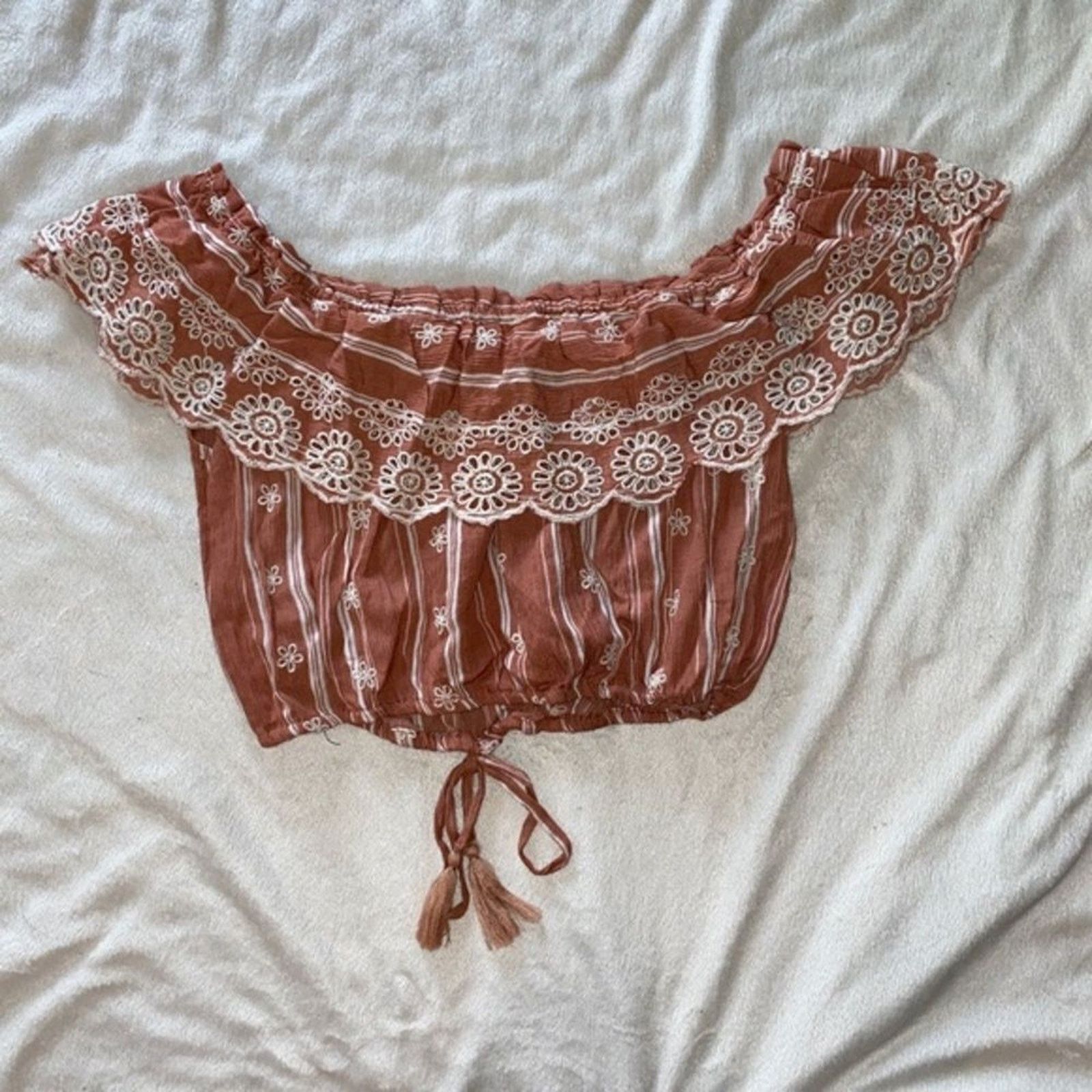 Other Poof New York Coral Crop Top with Cream Lace Detail | Sz M Size M / US 6-8 / IT 42-44 - 2 Thumbnail