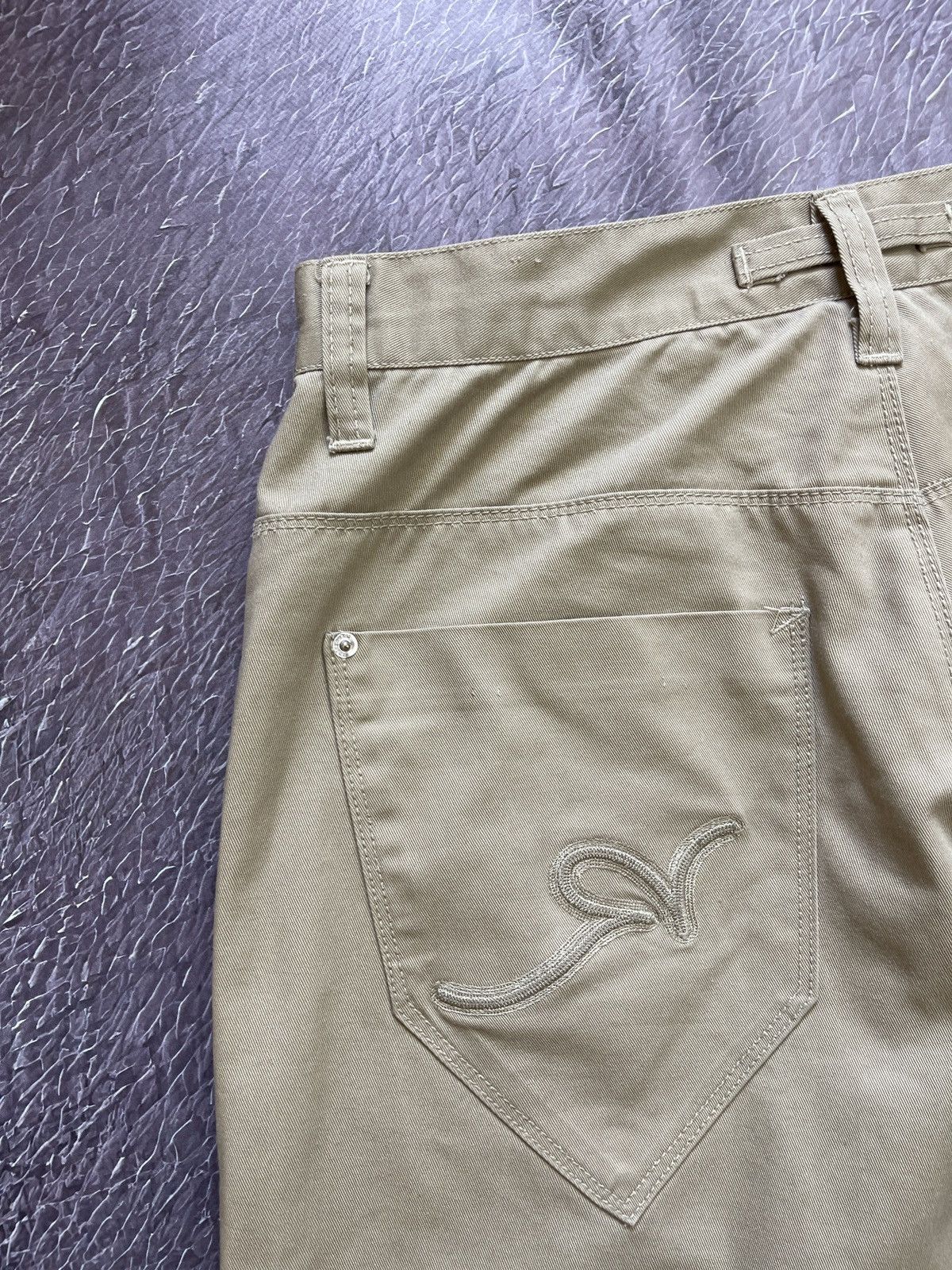 Rocawear Rocawear vintage beige chinos casual pants hype Size US 36 / EU 52 - 15 Thumbnail