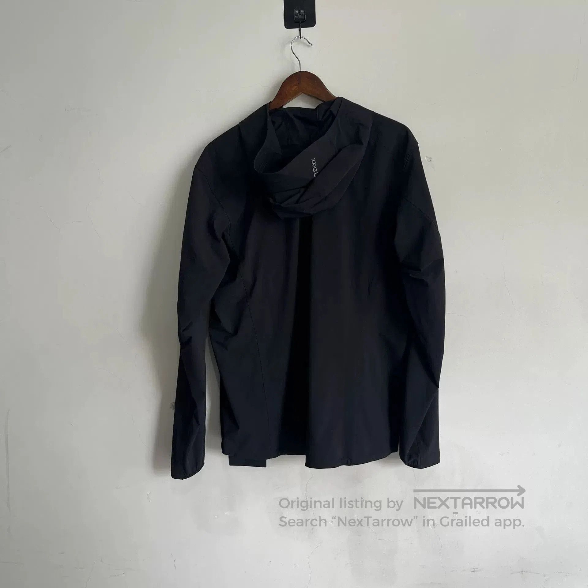 Arc'teryx Arcteryx Gamma Lightweight Hooded Jacket. Size US M / EU 48-50 / 2 - 7 Thumbnail