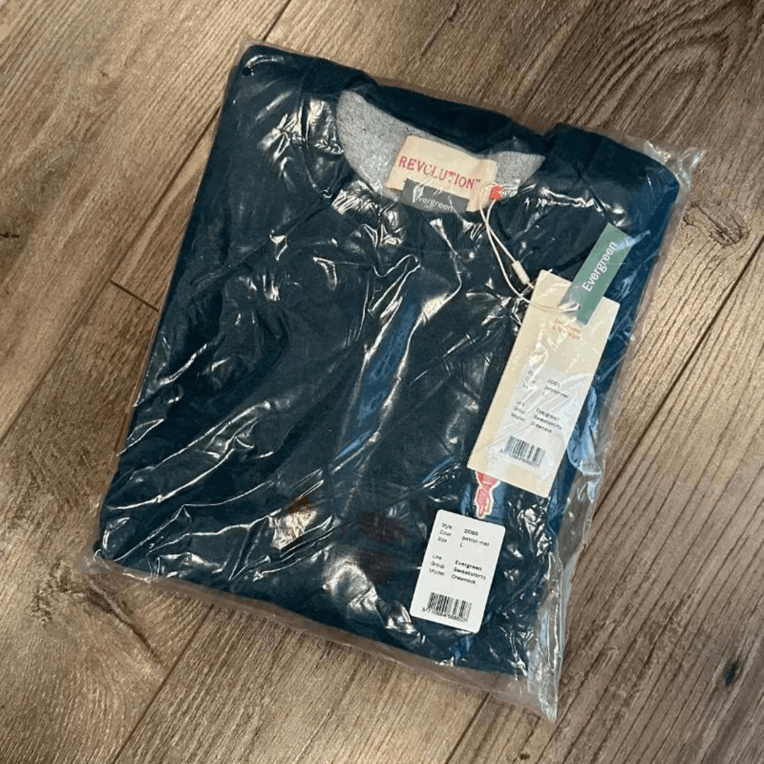 Other BNWT Revolution of 1995 Evergreen Crewneck Sweatshirt Large Size US L / EU 52-54 / 3 - 5 Thumbnail