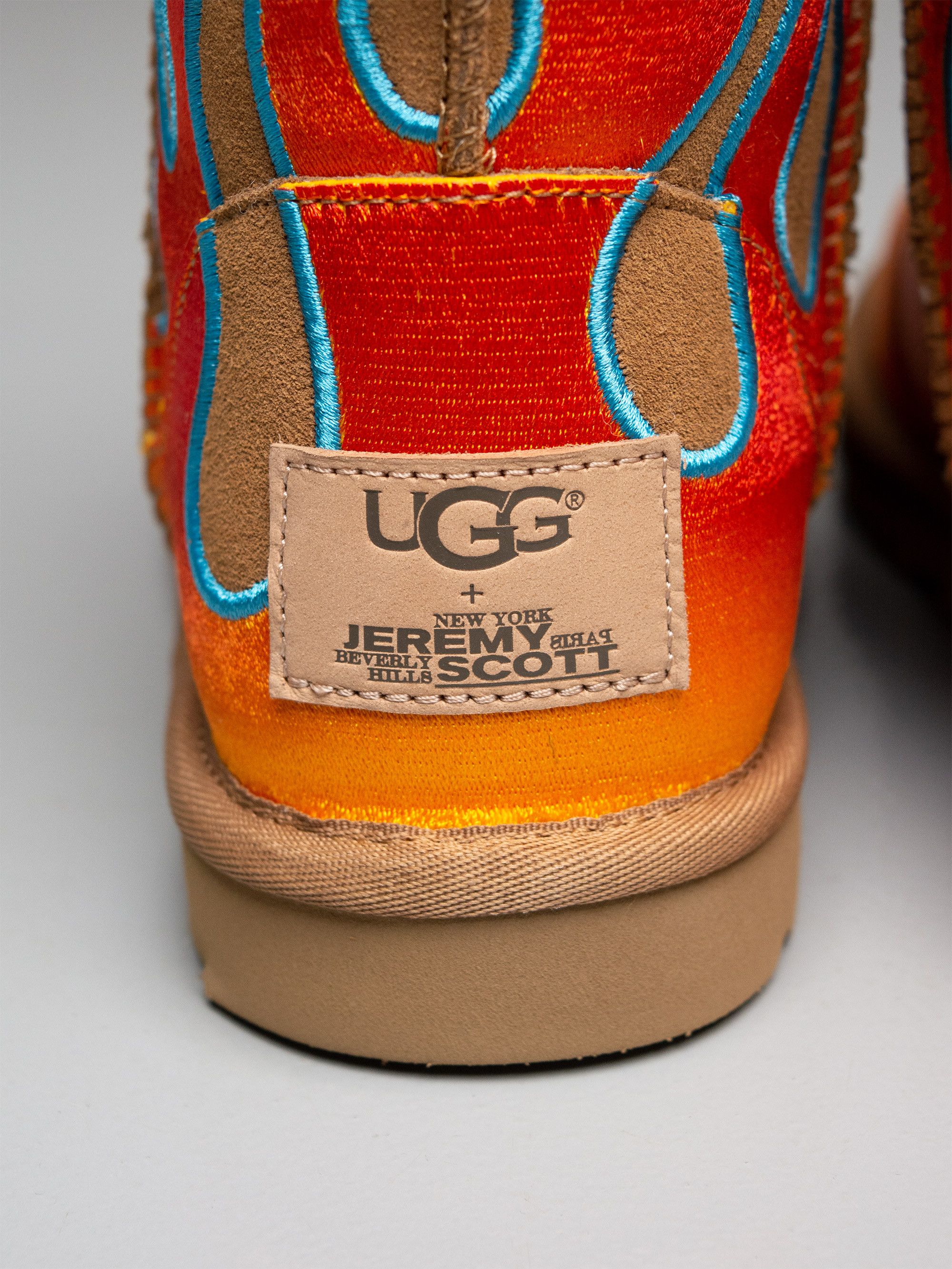 Jeremy Scott UGG X Jeremy Scott 2025 Classic Short Flames Boots Size US 9.5 / IT 39.5 - 9 Thumbnail
