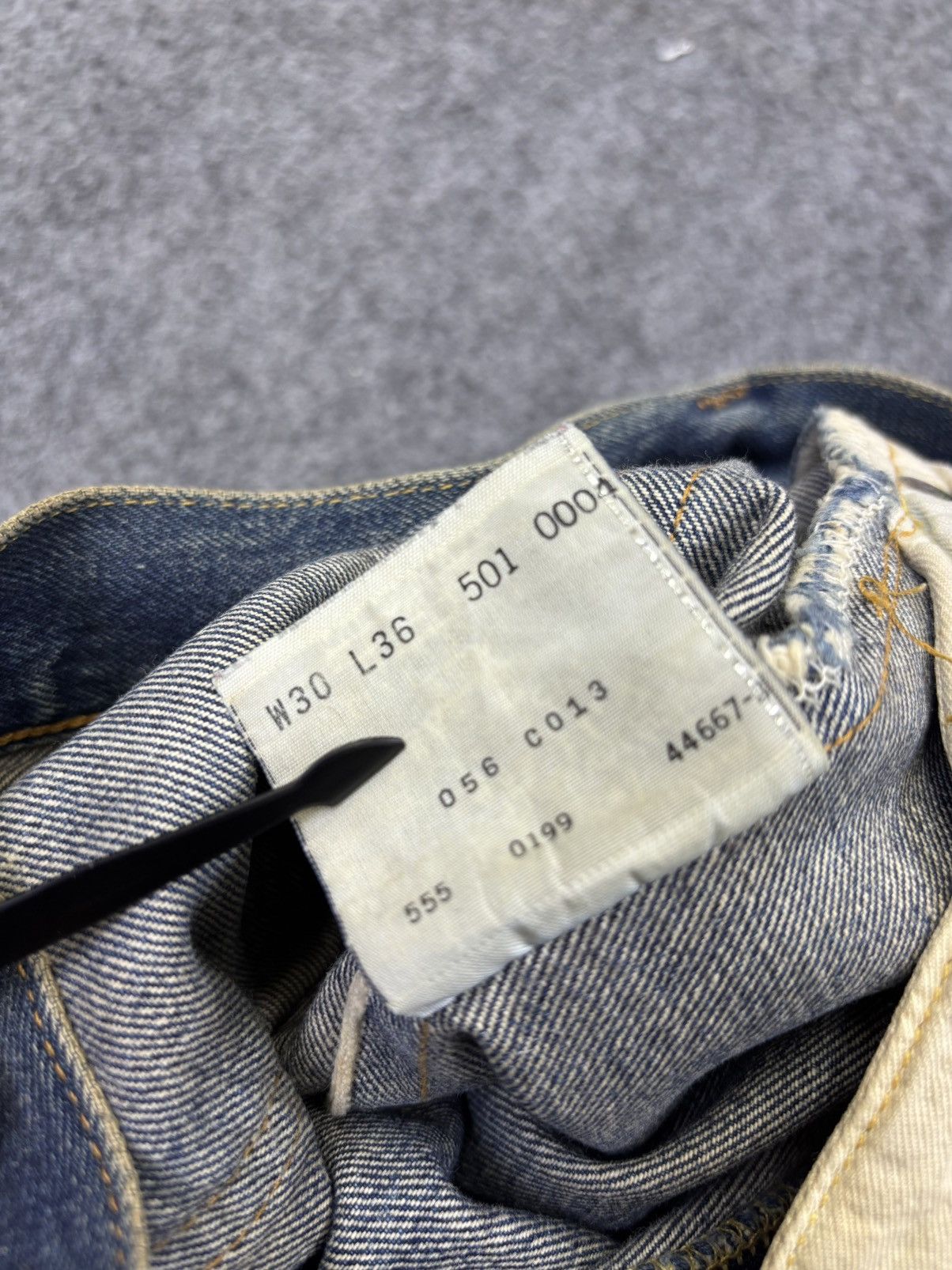 Levi's 💥Thrashed💥Vintage 90s Levis Big E 501XX Denim Selvedge F929 Size US 28 / EU 44 - 19 Thumbnail