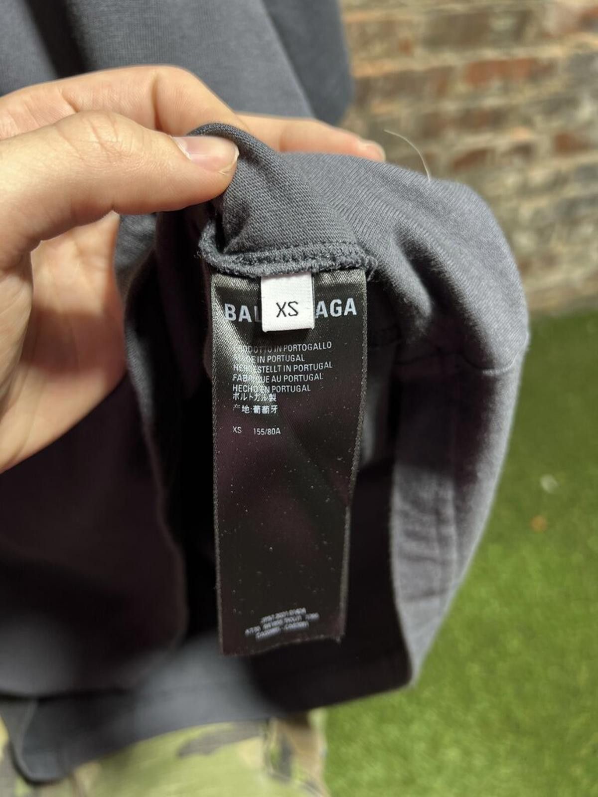 Balenciaga Balenciaga Campaign Tee Grey Sz. S Size ONE SIZE - 4 Thumbnail