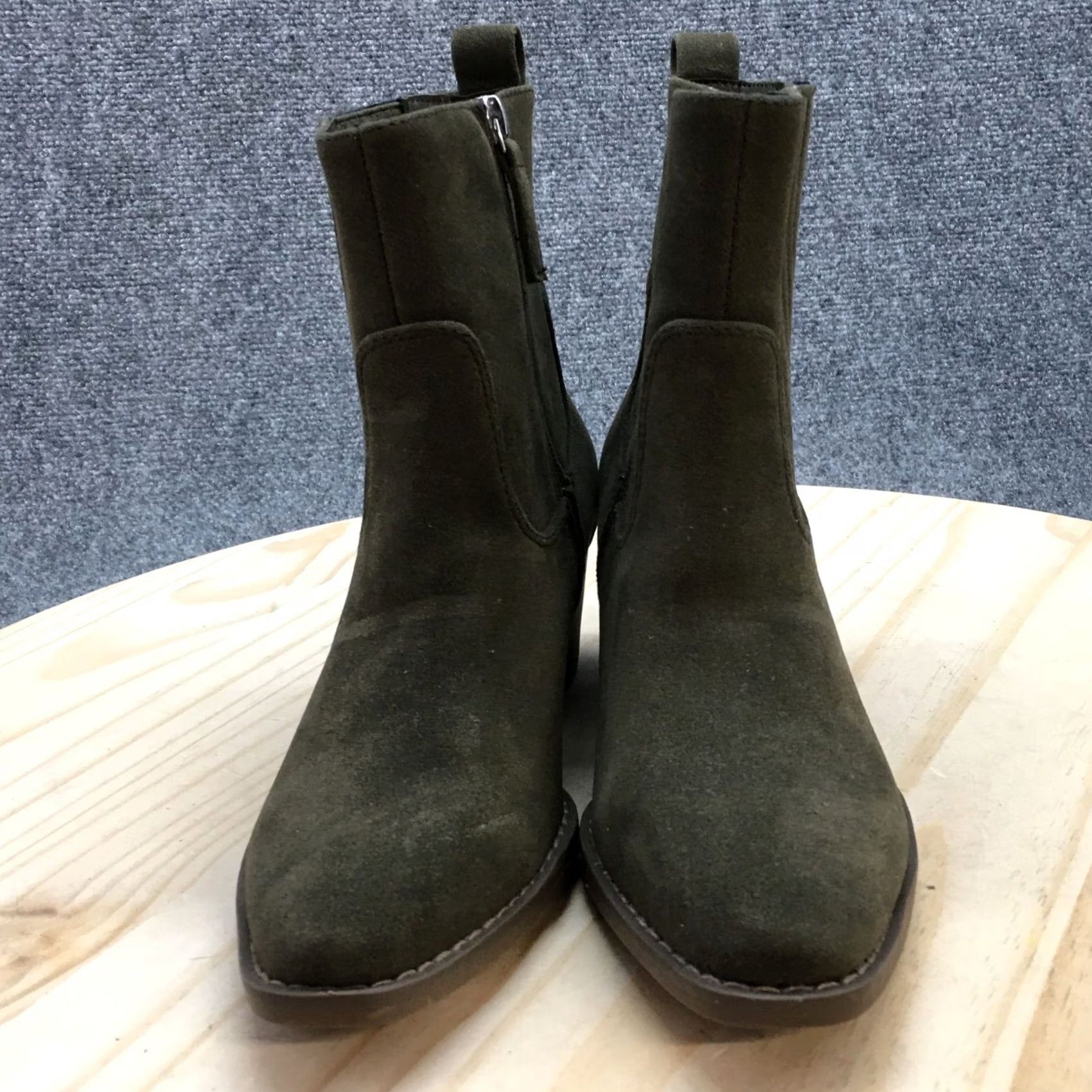 Vintage Universal Thread Solita Chelsea Boots Ankle Booties Green Block Heels 6.5 Womens Size US 7 / IT 37 - 5 Thumbnail