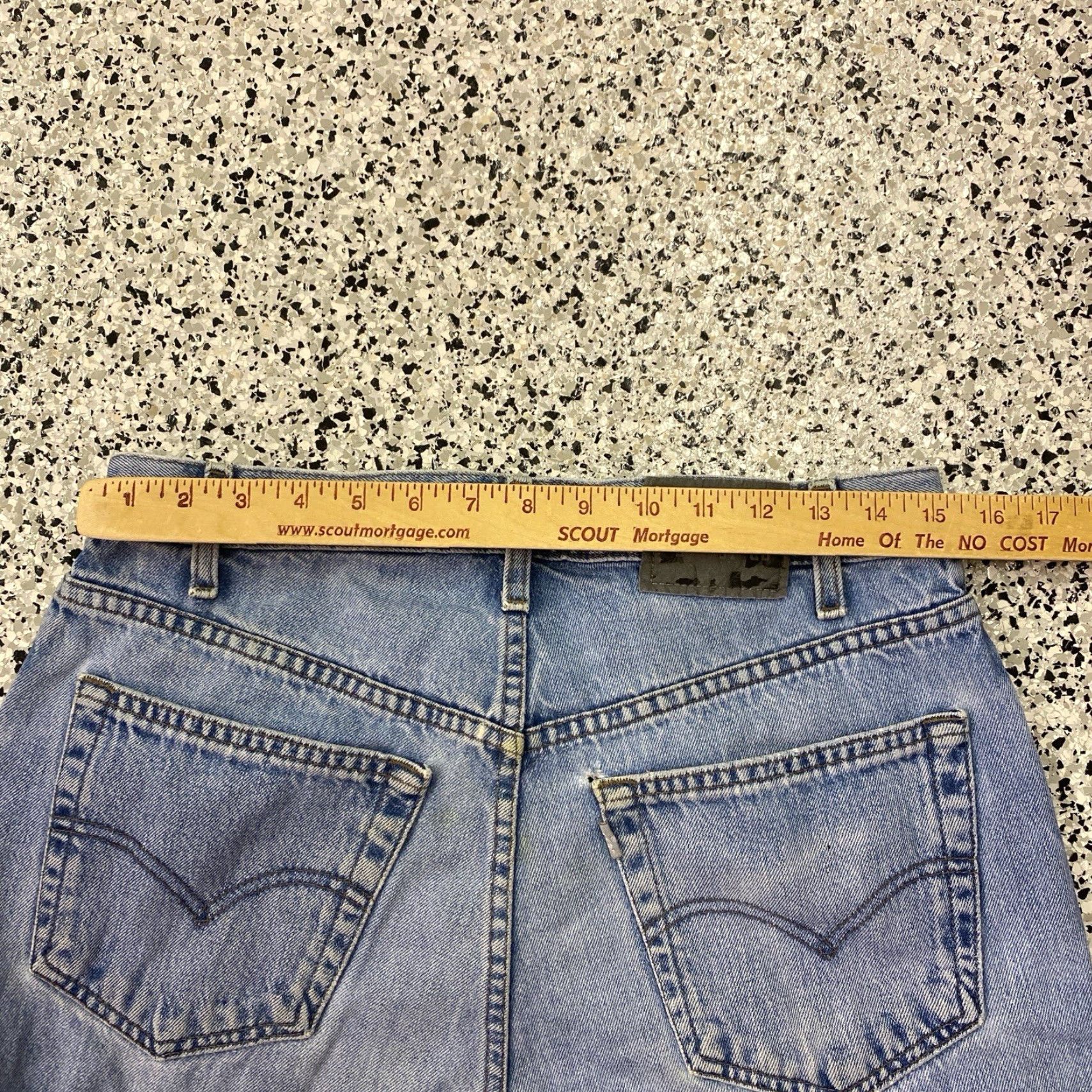 Levi's VINTAGE Levi's Silvertab Jeans Blue Denim 30x33 Relaxed Fit 5-Pocket Mens Straight Solid Pattern Metal Logo 2000s Y2K Denim Jeans Size US 30 / EU 46 - 4 Thumbnail