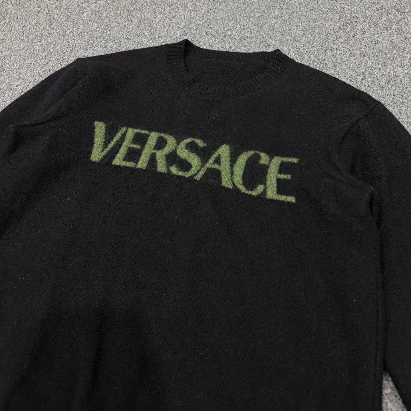 Versace Versace Black Logo Long-Sleeve Knit Sweater 44 Size US S / EU 44-46 / 1 - 3 Thumbnail