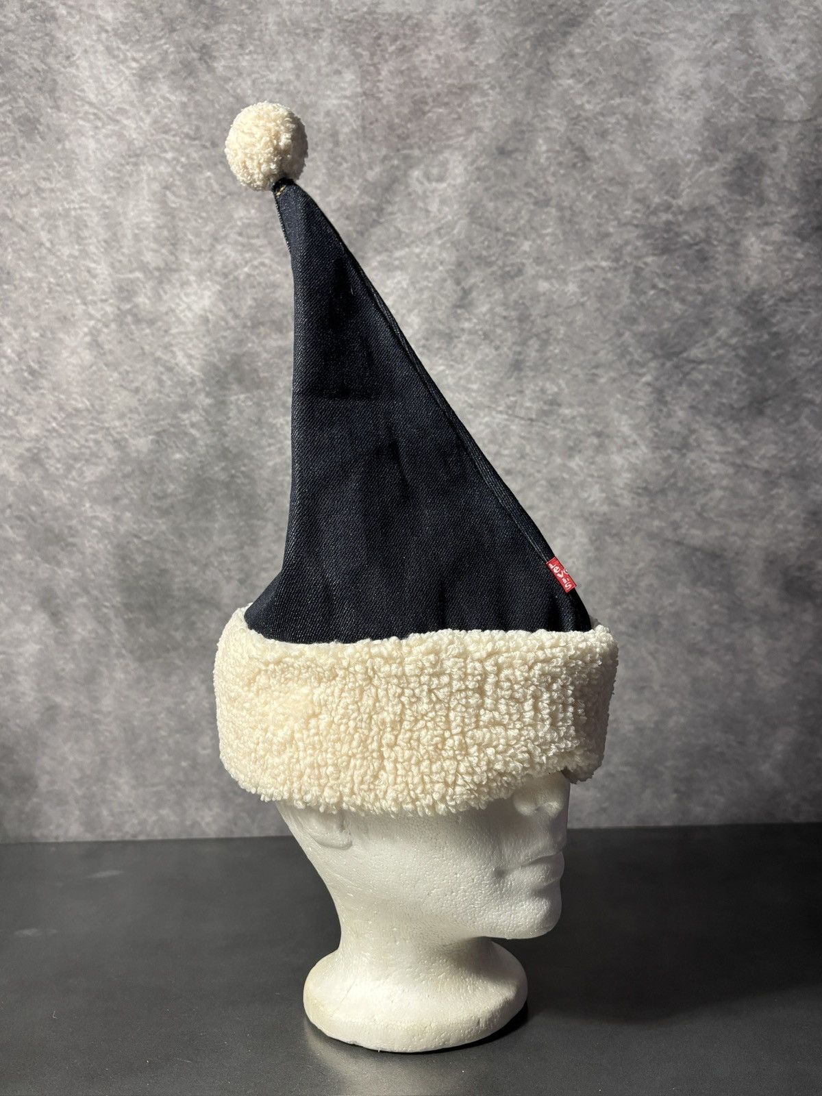 Levi's Levi's Santa Hat Red Tab Denim Silly Cap 2010s Pom Pom Elf Size ONE SIZE - 16 Thumbnail