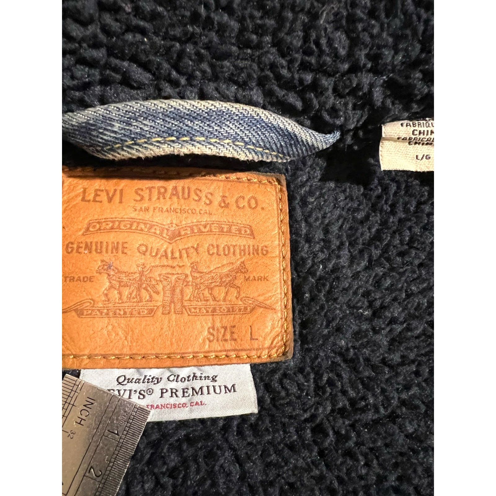 Levi's Levi’s Premium Trucker Jacket L Mens Blue Denim 48 in 2018 BigE Sherpa Fleece Vintage 90s Hipster Classic Outdoor Winter Autumn Spring jacket Size US L / EU 52-54 / 3 - 4 Thumbnail