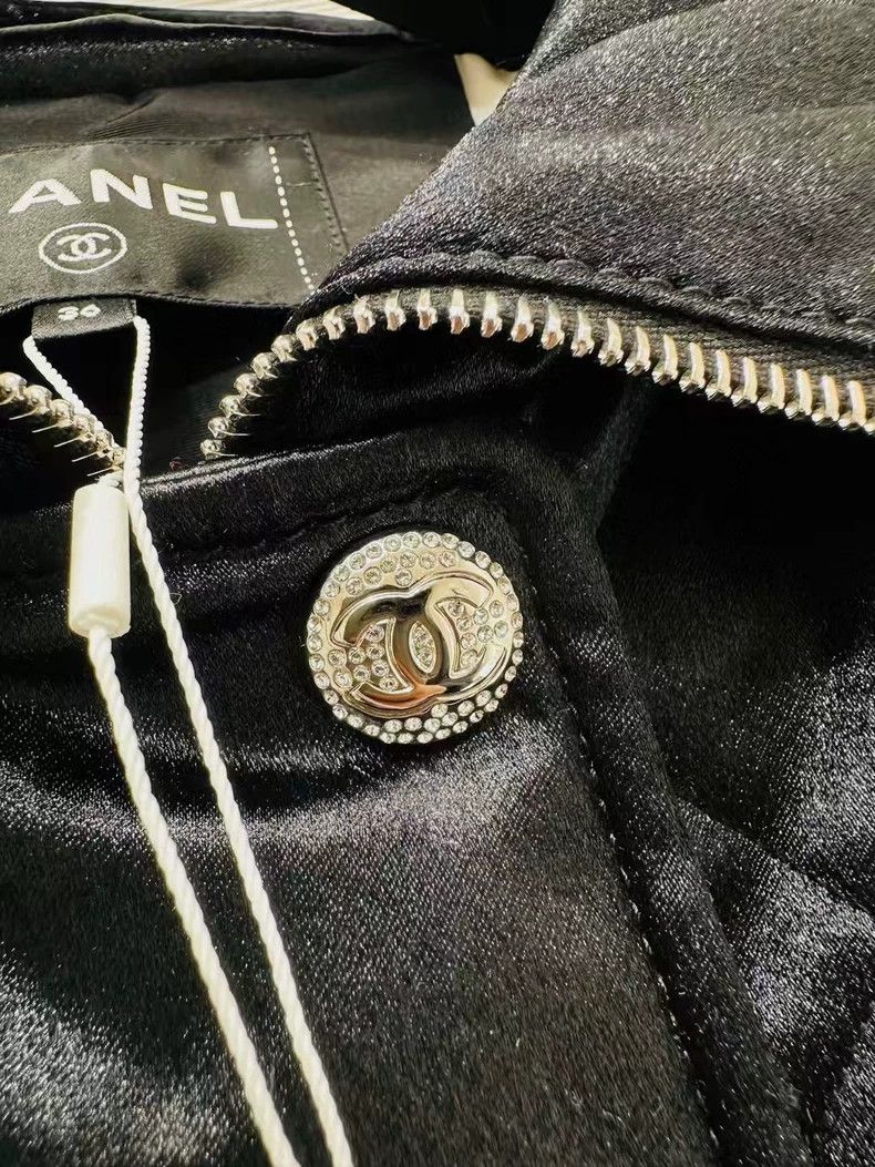 Chanel Chanel Pearly shiny coat down jacket Size XS / US 0-2 / IT 36-38 - 5 Thumbnail